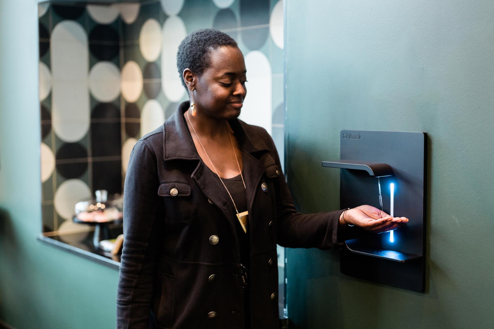 London Design Awards Winner - Vaask