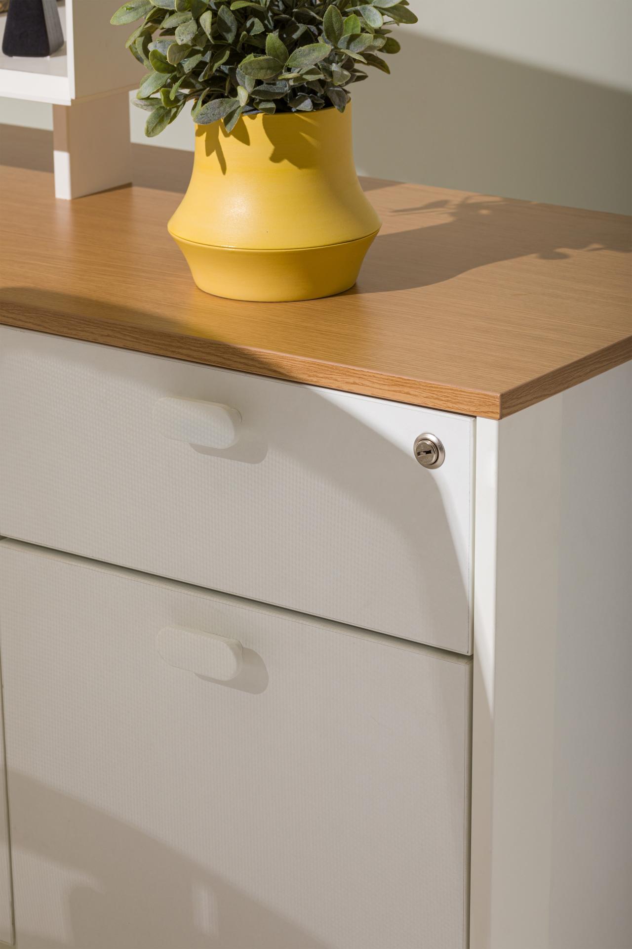 London Design Awards Winner - Threshold Desk