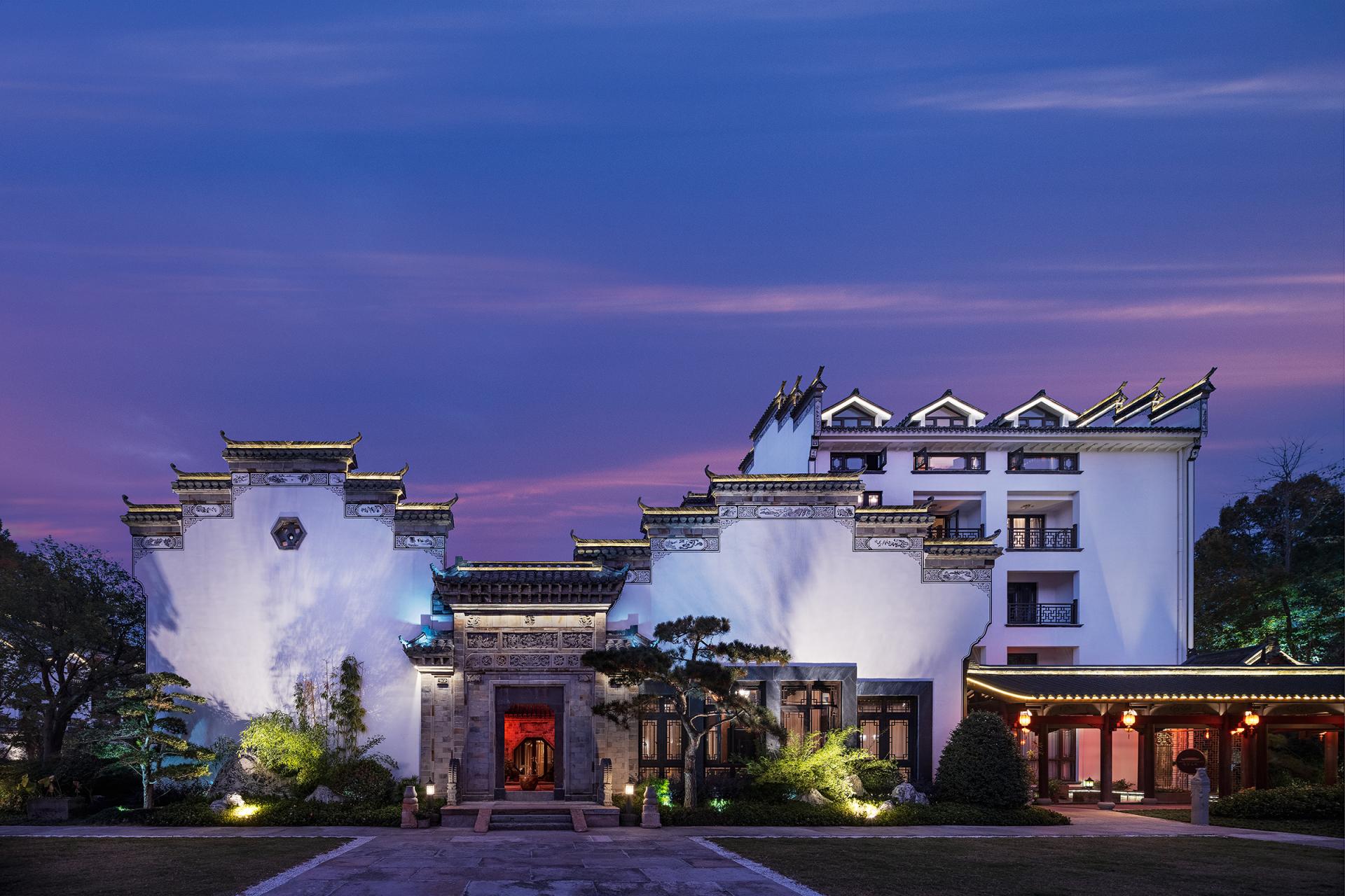 London Design Awards Winner - Hengdian Longjing Puyu Villa