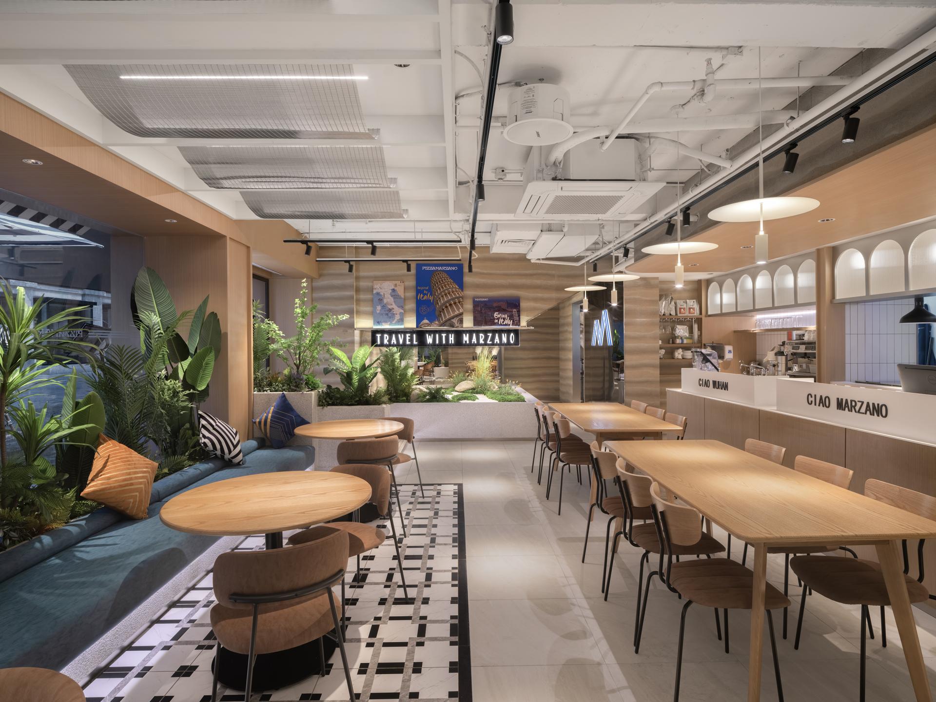 London Design Awards Winner - Pizza Marzano Wuhan