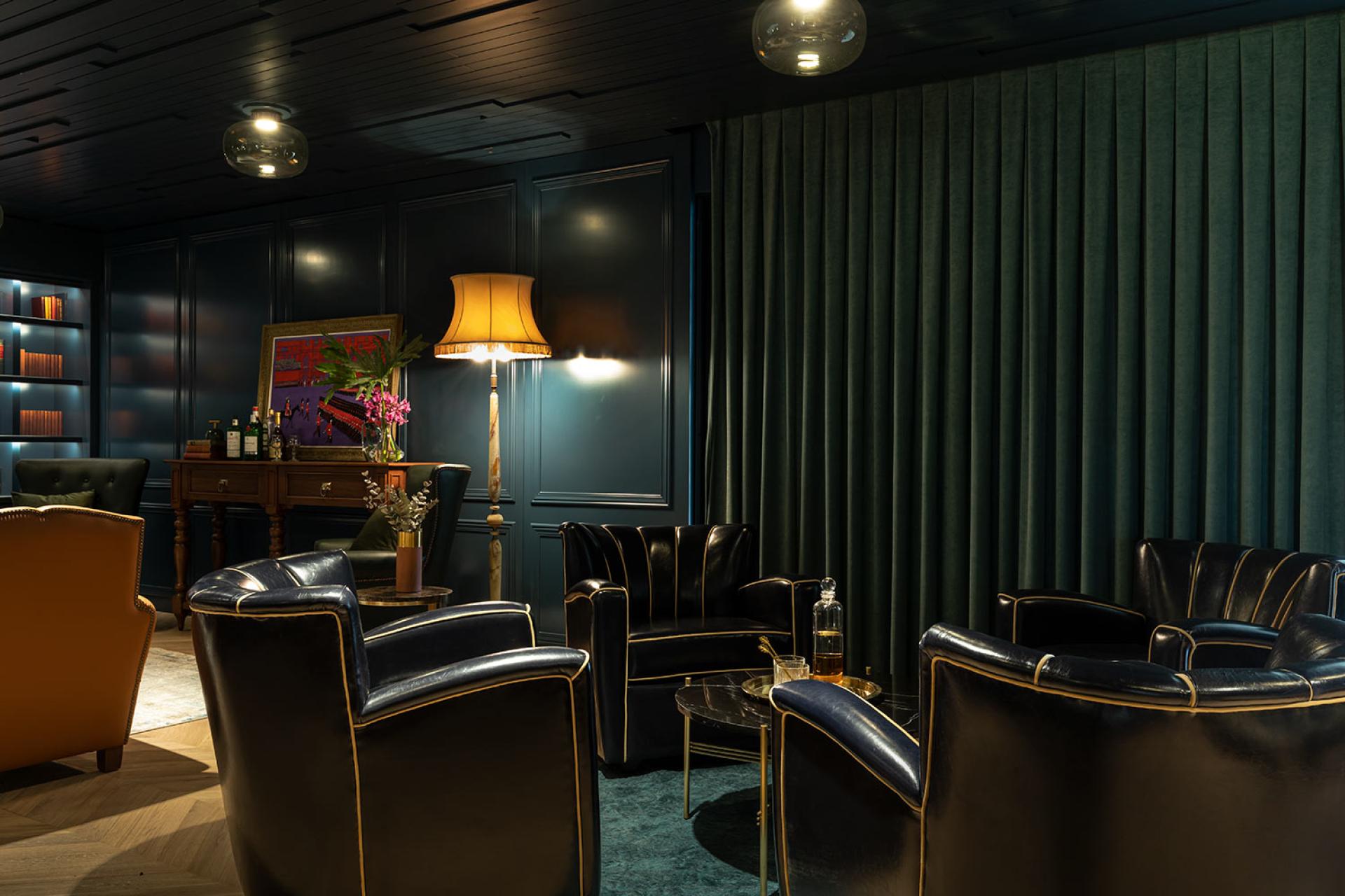 London Design Awards Winner - Faculty Room