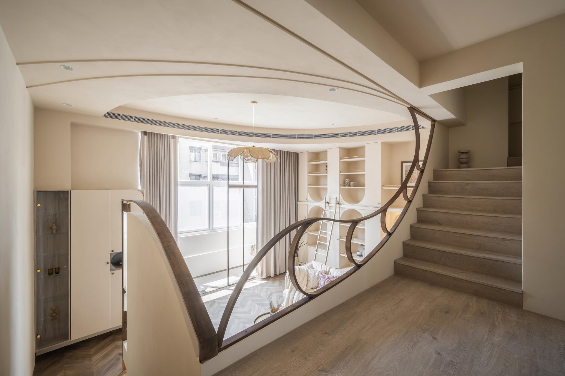 London Design Awards Winner - Spring Reflection
