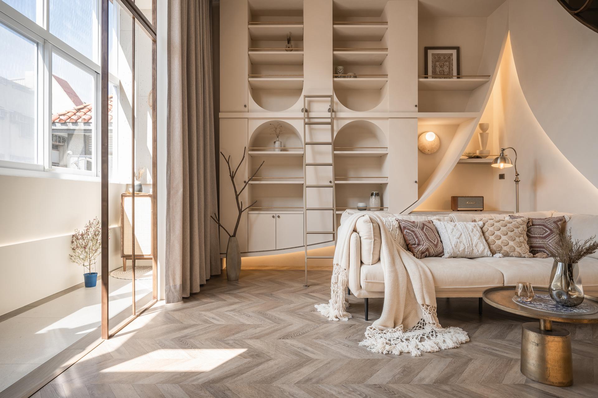 London Design Awards Winner - Spring Reflection