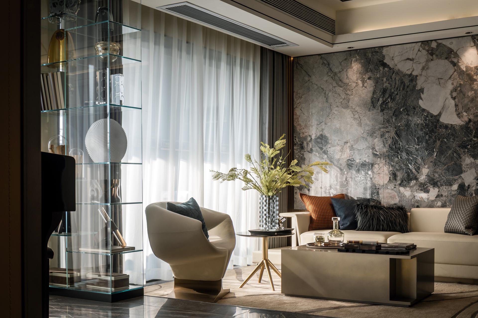London Design Awards Winner - Guangzhou Metro Cloud City 105 Modle House