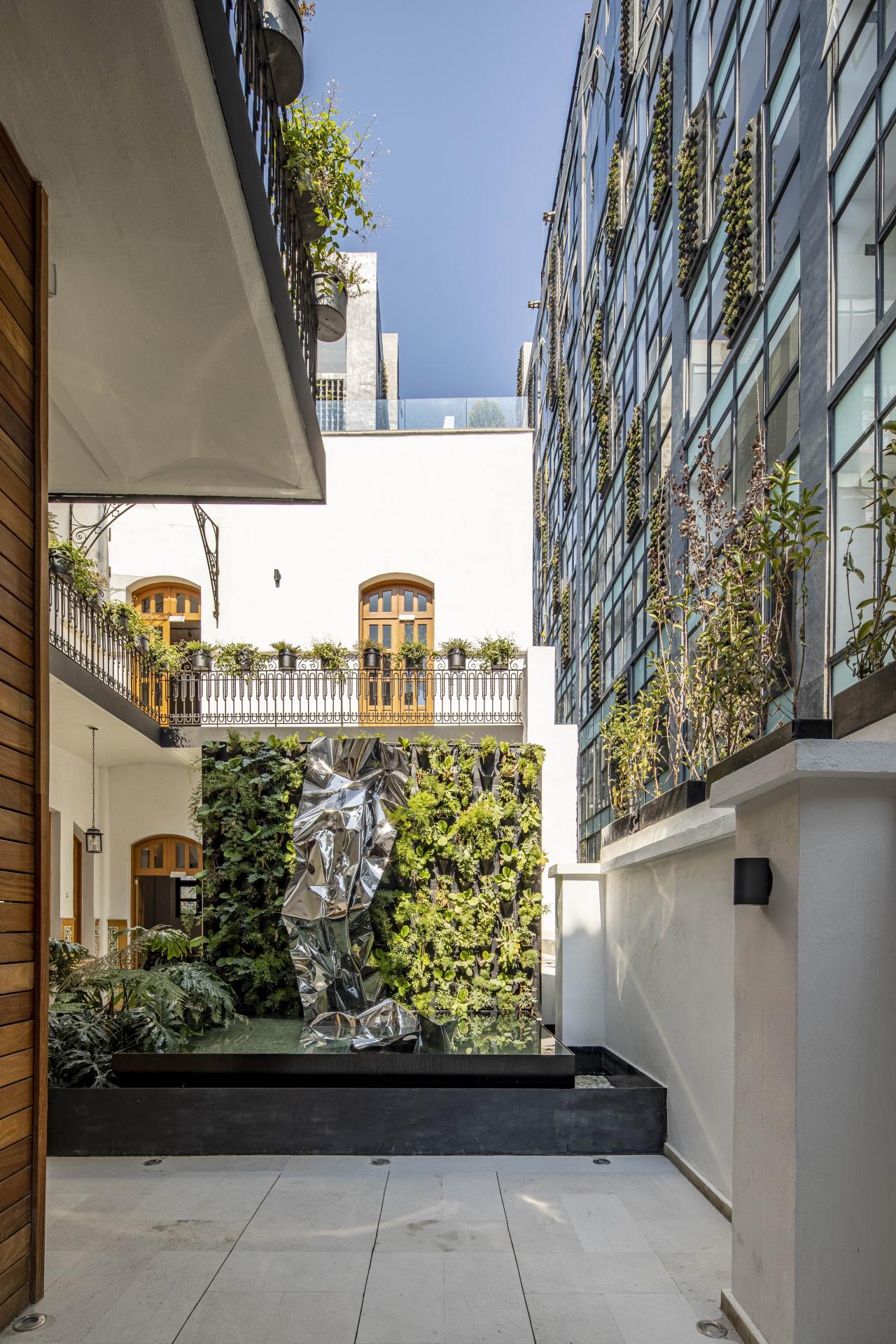 London Design Awards Winner - Casa Roma