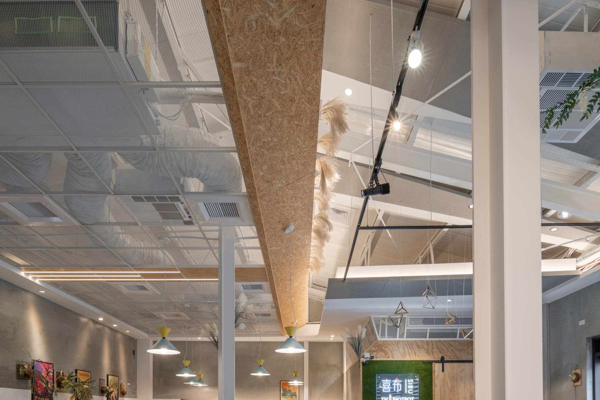 London Design Awards Winner - SIBU Thai Hot Pot