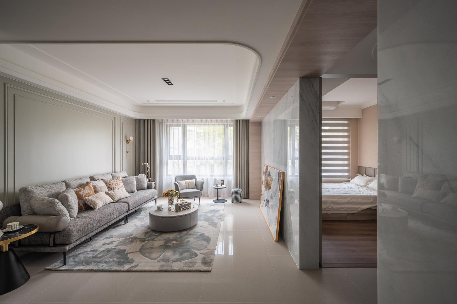 London Design Awards Winner - Wandering in shades of gray