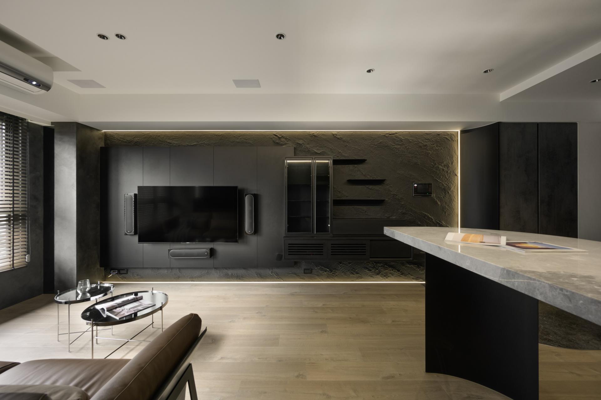 London Design Awards Winner - Lost in shades of darkness