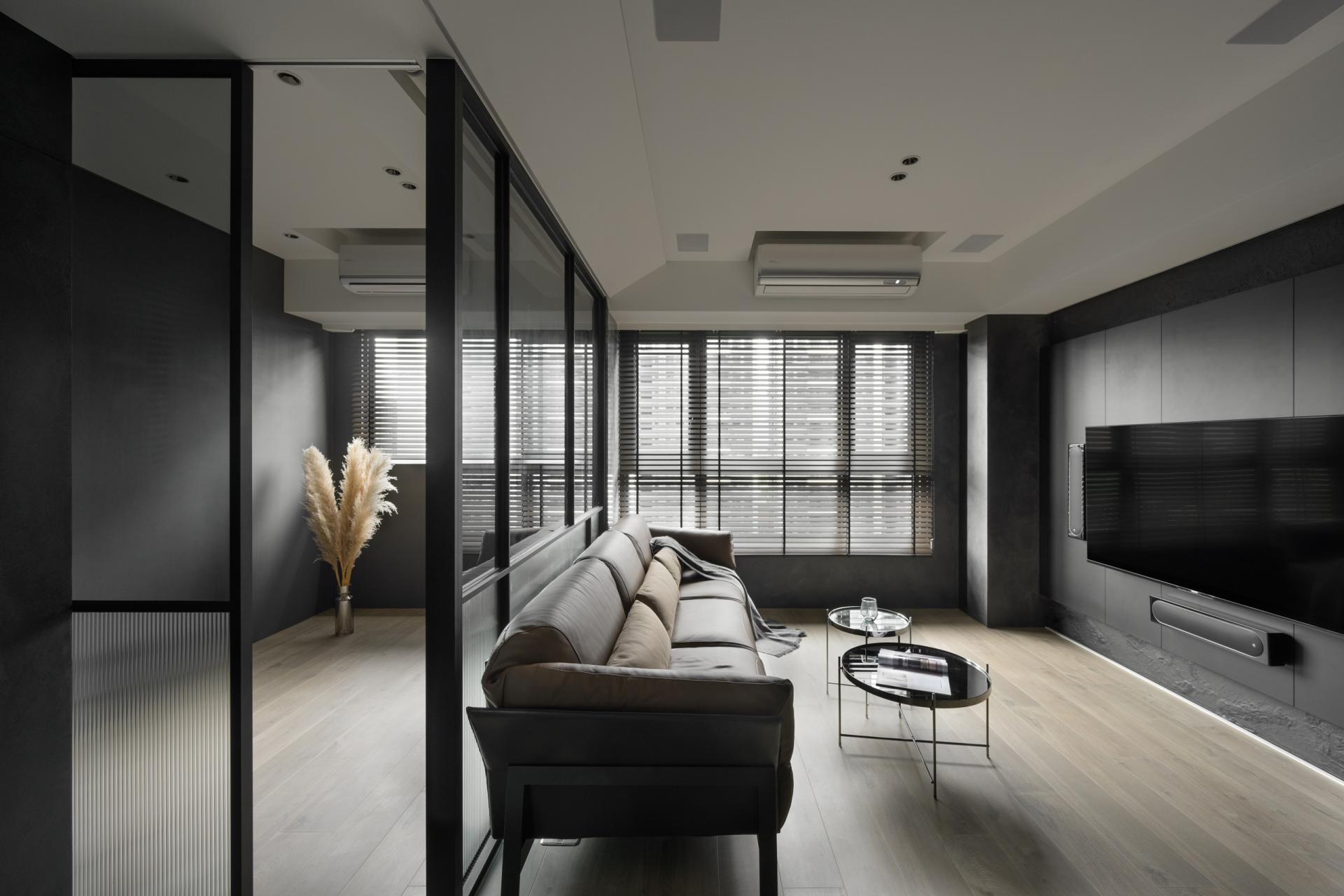 London Design Awards Winner - Lost in shades of darkness