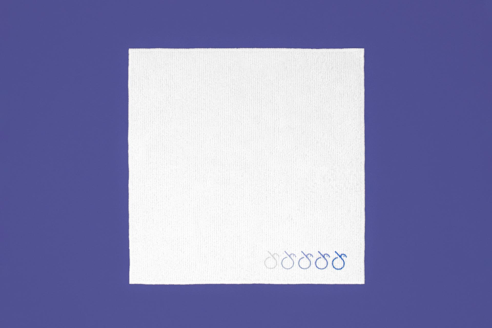 London Design Awards Winner - Jisoo Ban : Personal Brand Identity & Merchandise Design