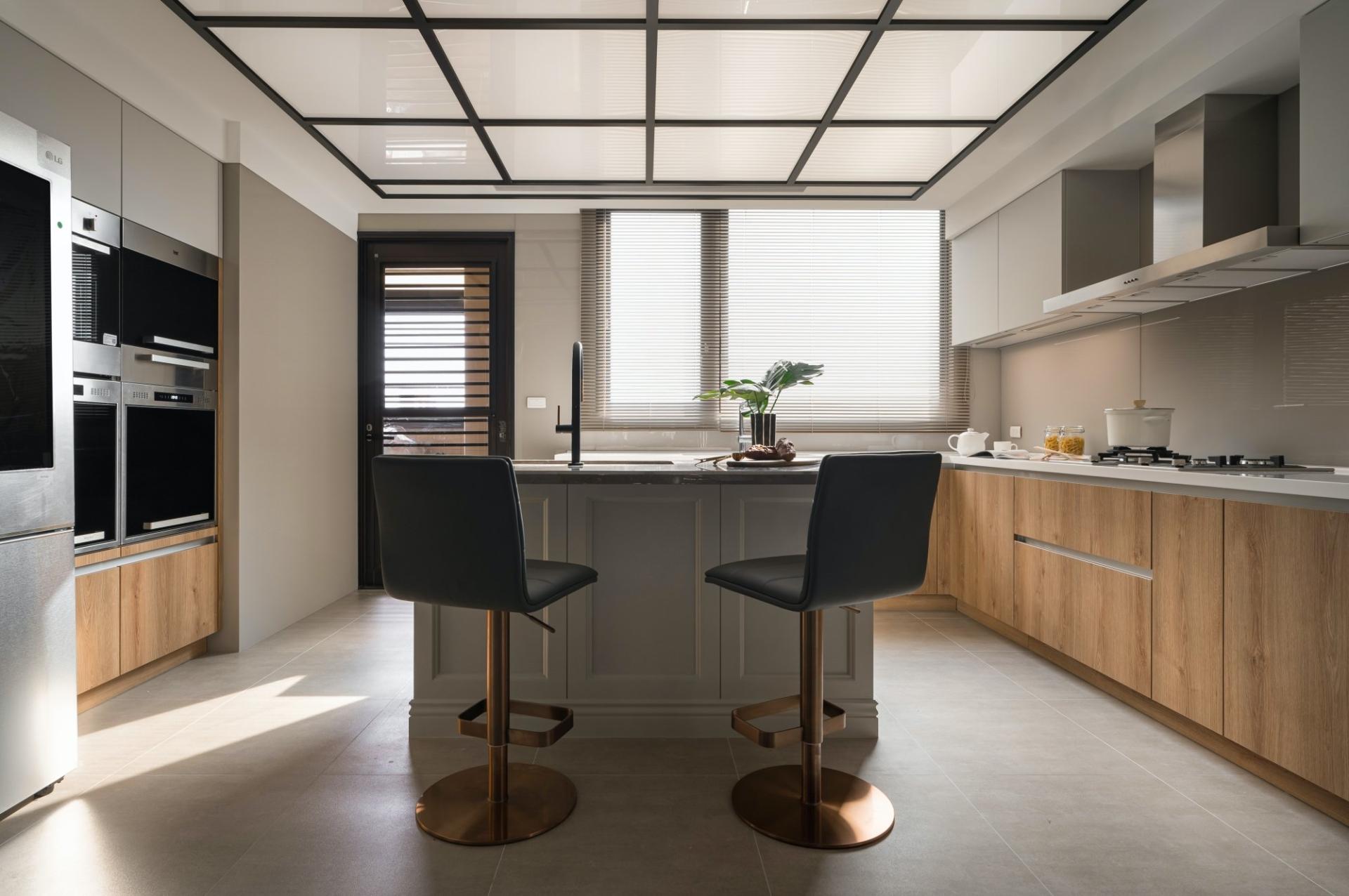 London Design Awards Winner - The Graceful Flow