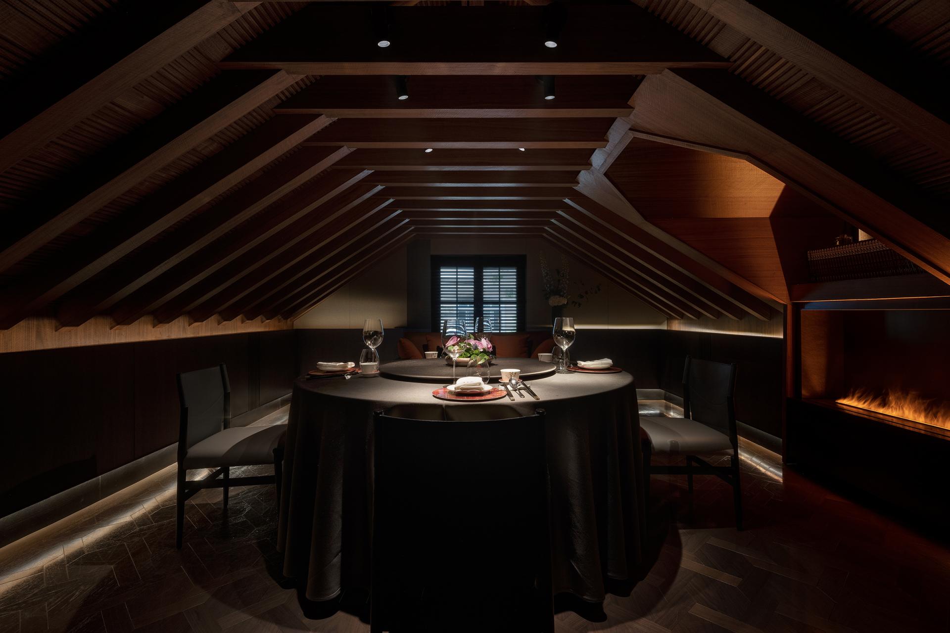 London Design Awards Winner - Dongpingchao Restaurant