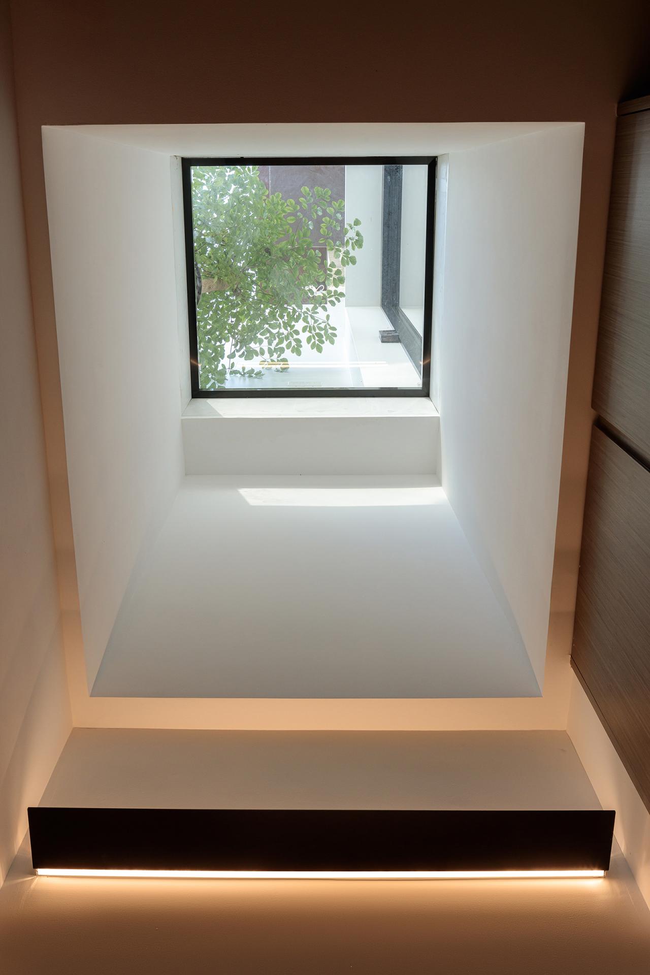 London Design Awards Winner - House of Light