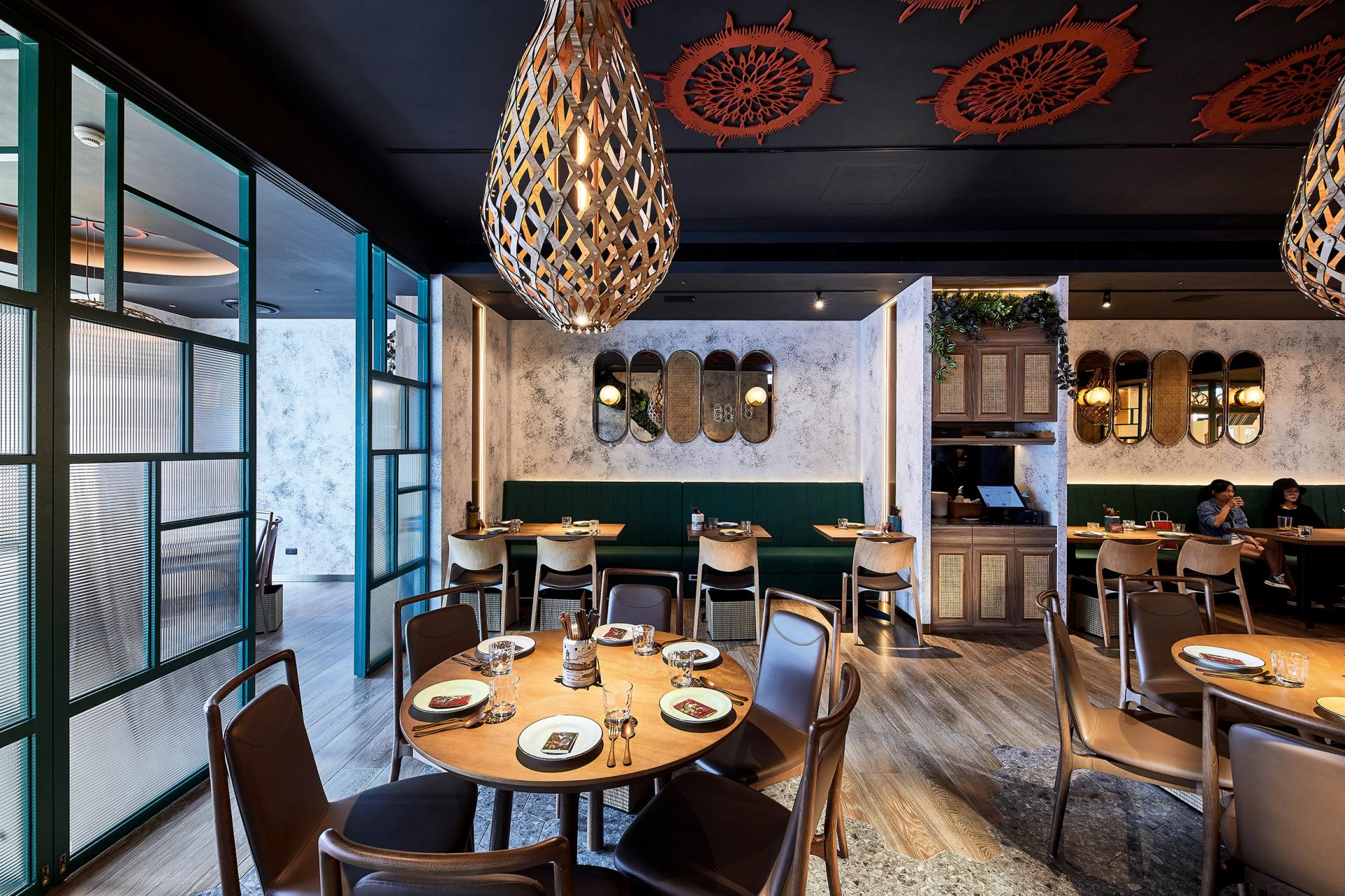 London Design Awards Winner - CHOPE CHOPE