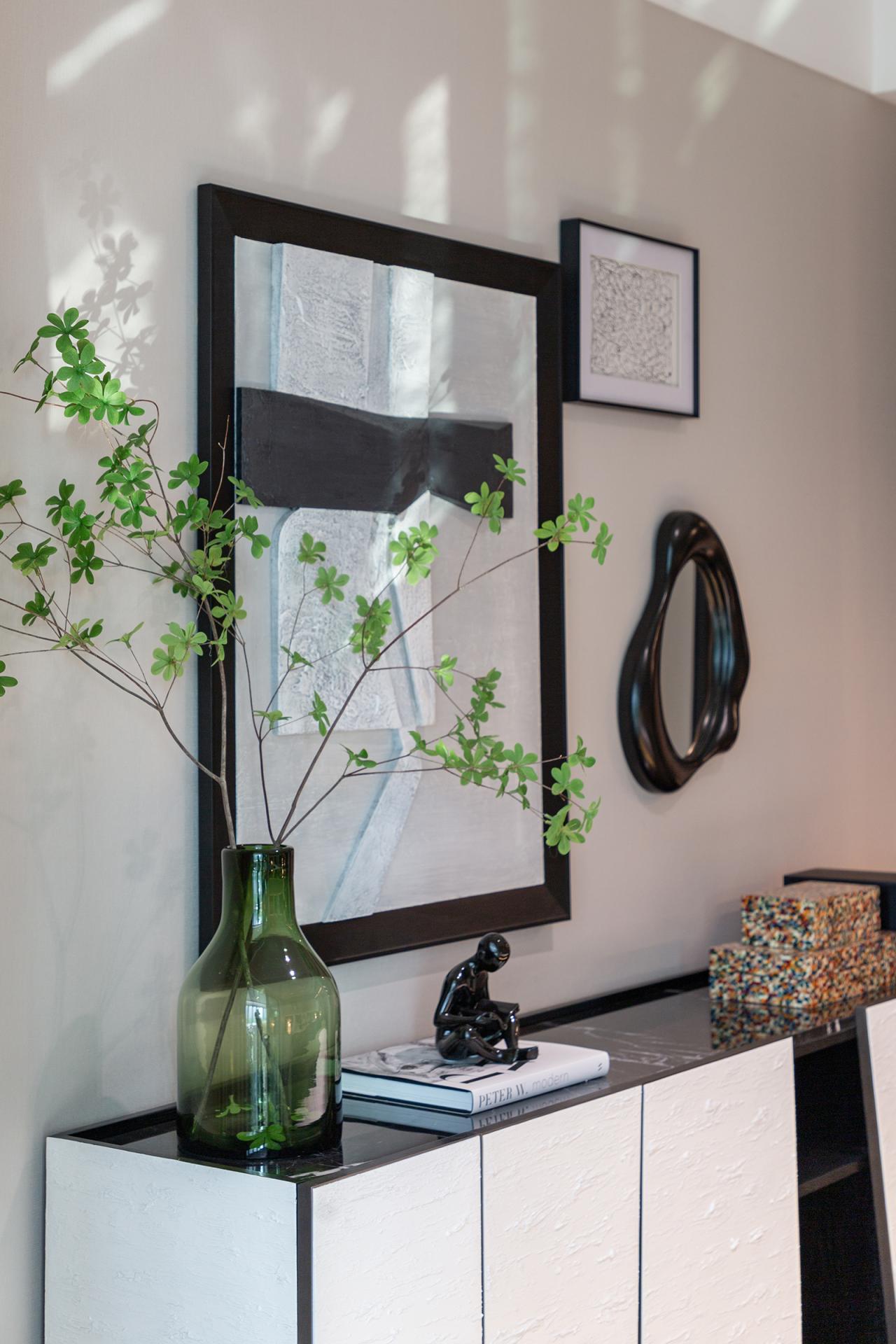 London Design Awards Winner - River Center 190 Sample Room
