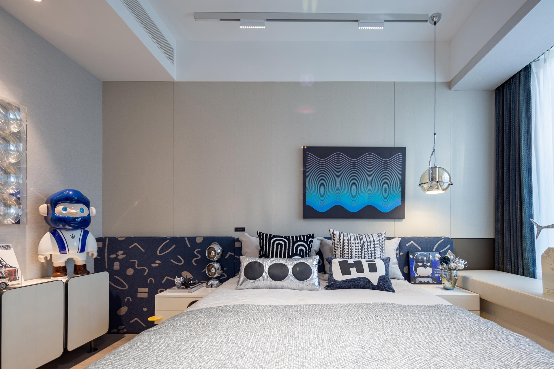 London Design Awards Winner - River Center 255 Sample Room