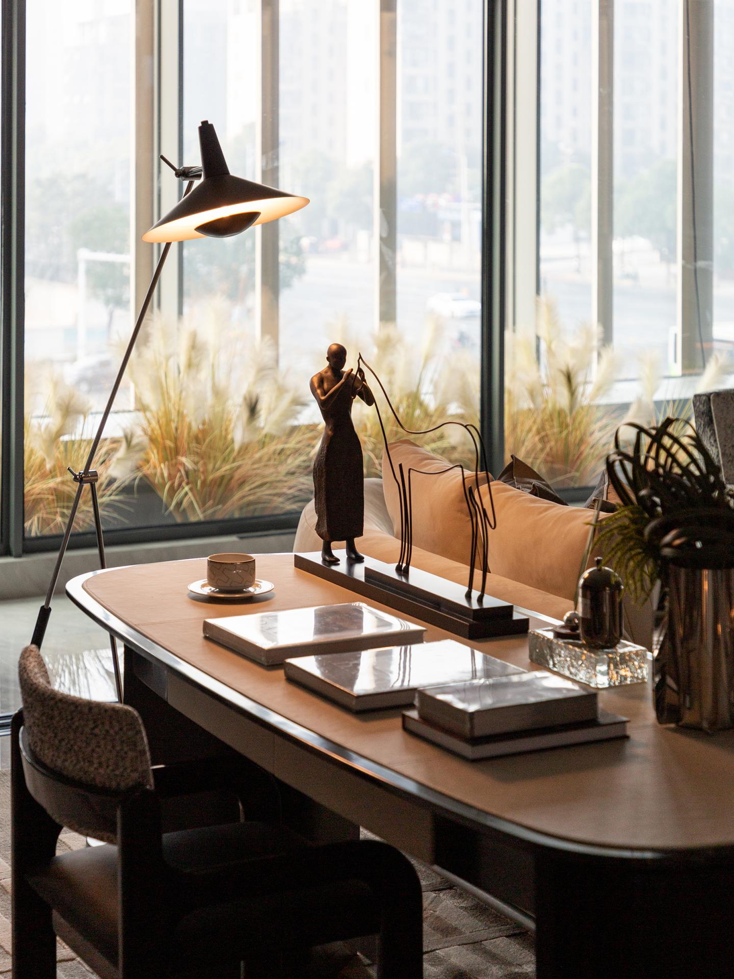 London Design Awards Winner - River Center 255 Sample Room