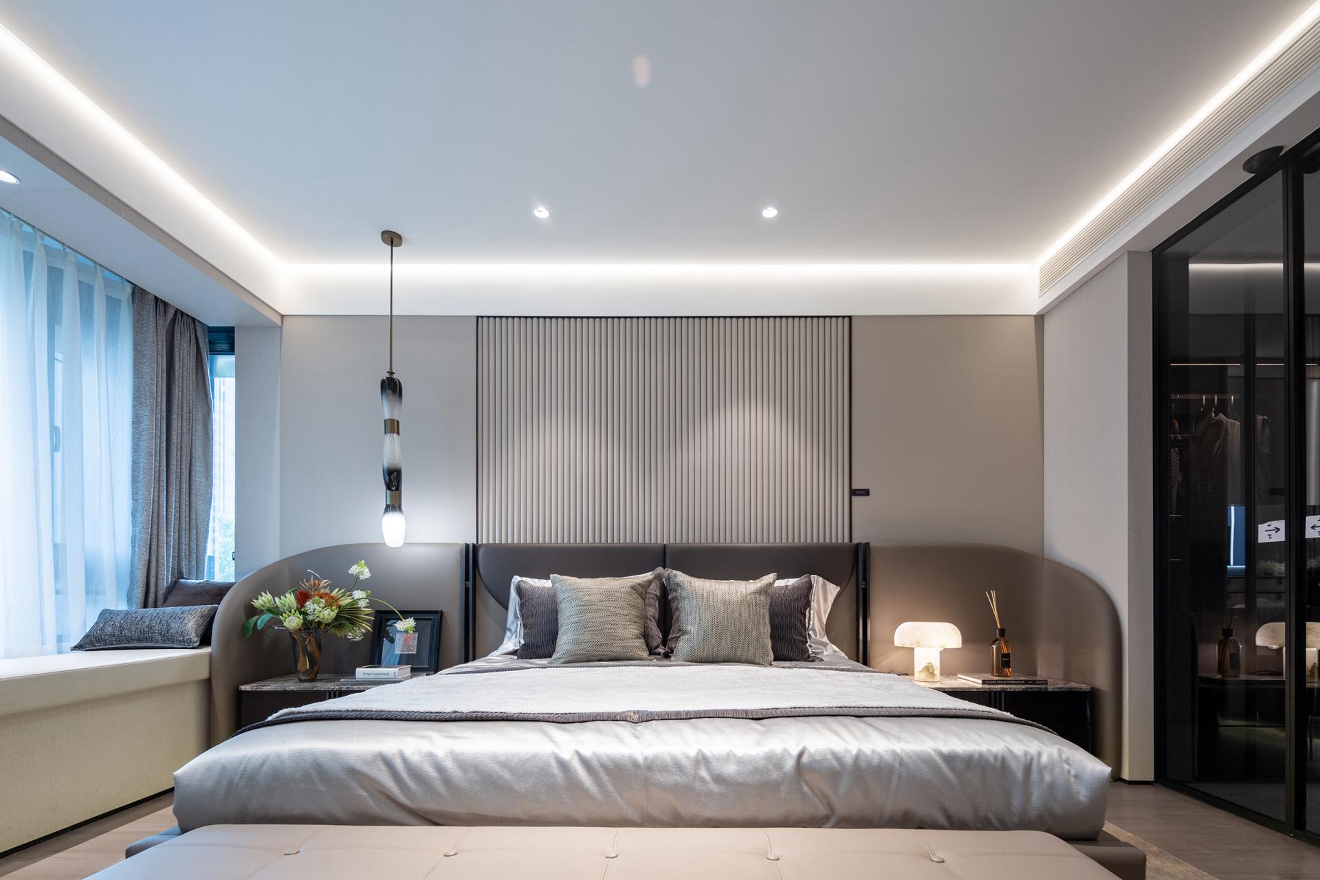 London Design Awards Winner - River Center 255 Sample Room