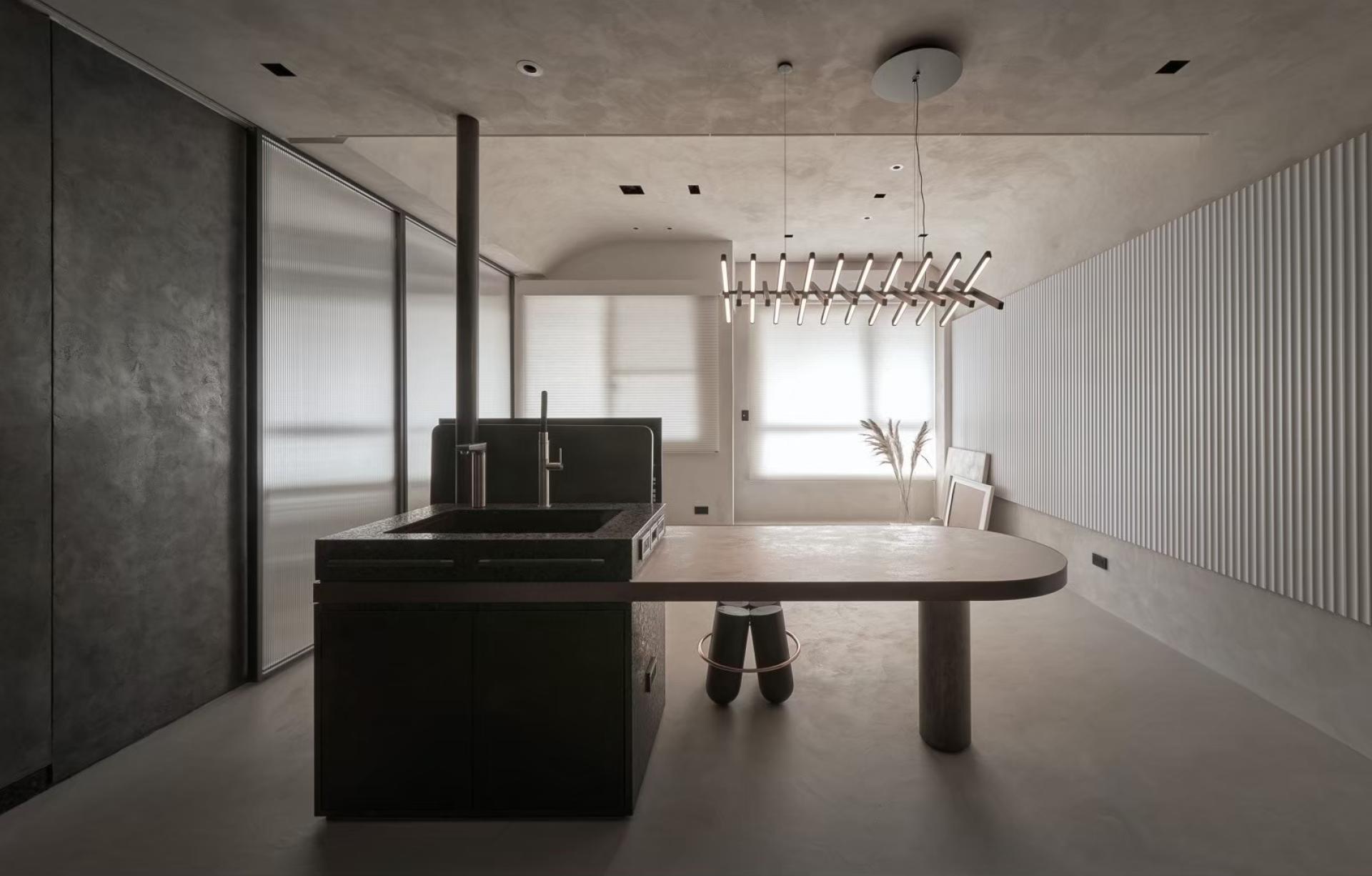 London Design Awards Winner - Round Dance
