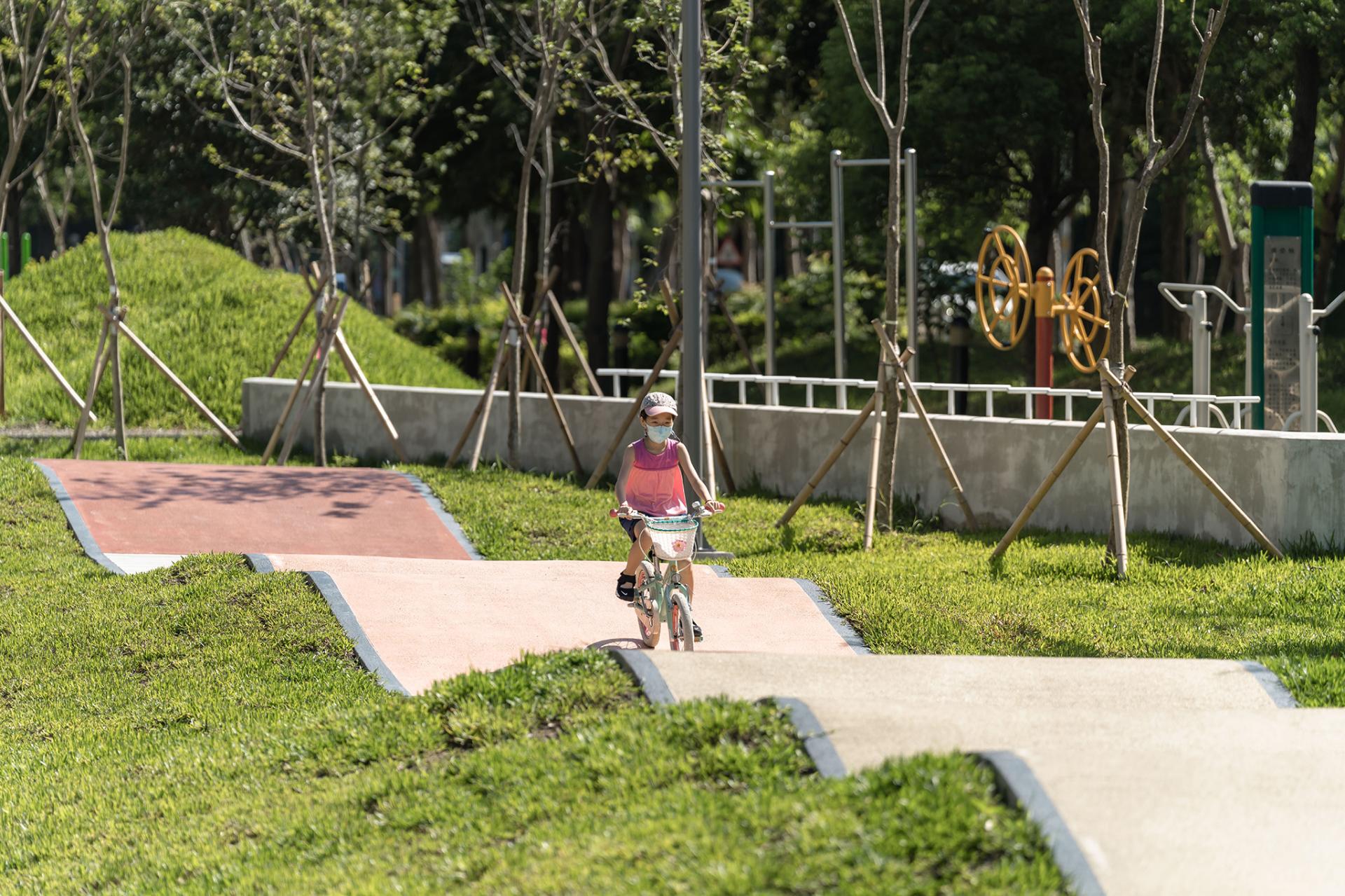 London Design Awards Winner - Xinglong Park Natural Forest Playground
