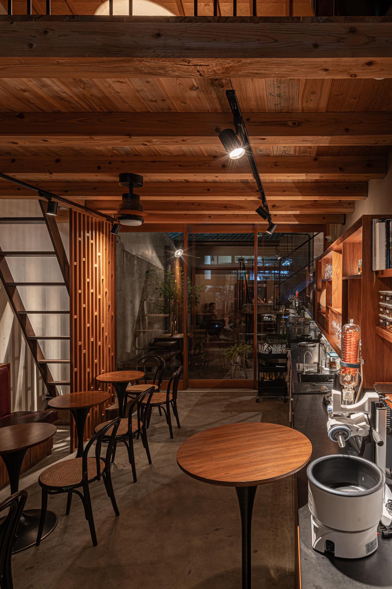 London Design Awards Winner - Swallow Cafe