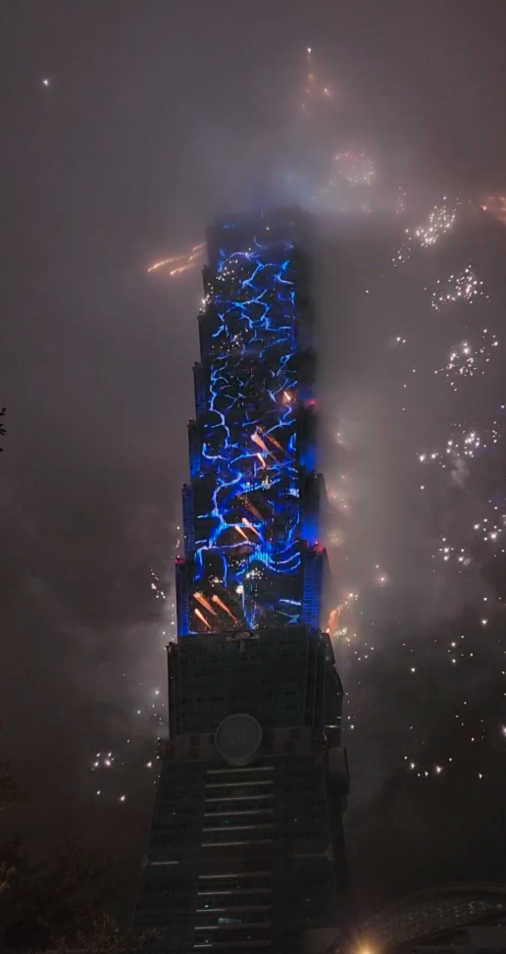 London Design Awards Winner - 2022-23 Taipei 101 multi-media firework show