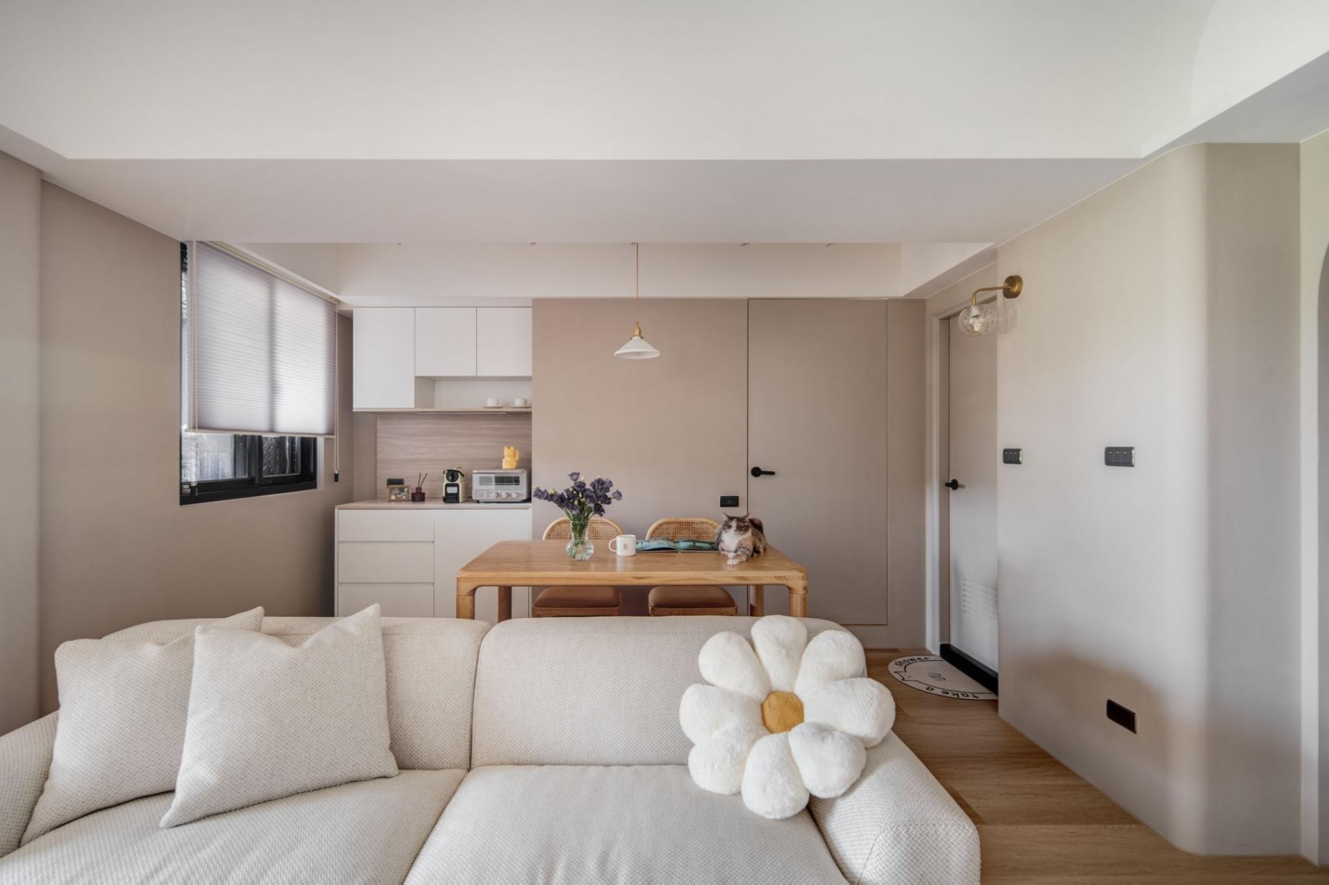 London Design Awards Winner - Warm Light Residence