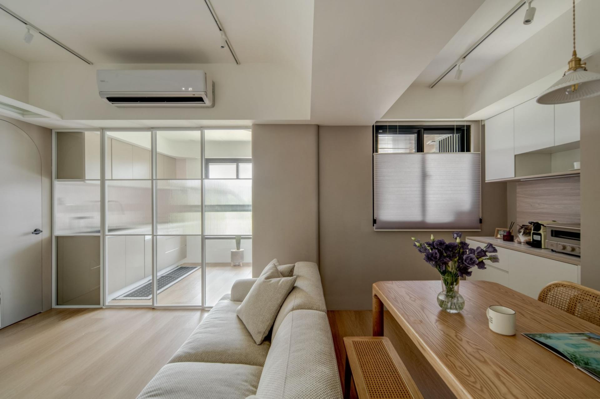 London Design Awards Winner - Warm Light Residence