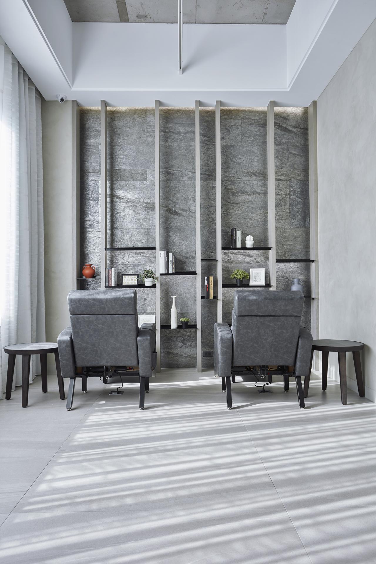 London Design Awards Winner - Silky Glow