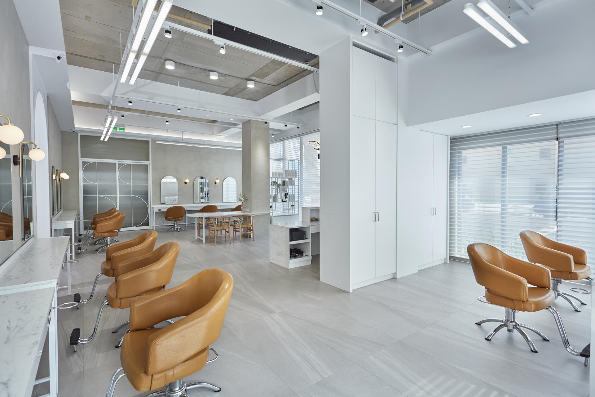 London Design Awards Winner - Silky Glow