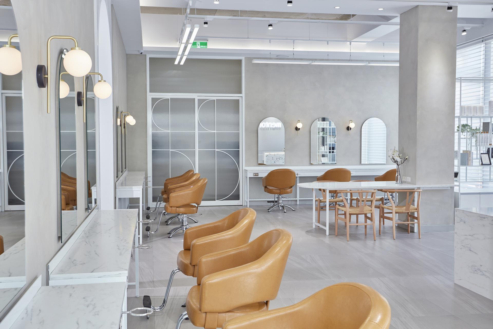 London Design Awards Winner - Silky Glow