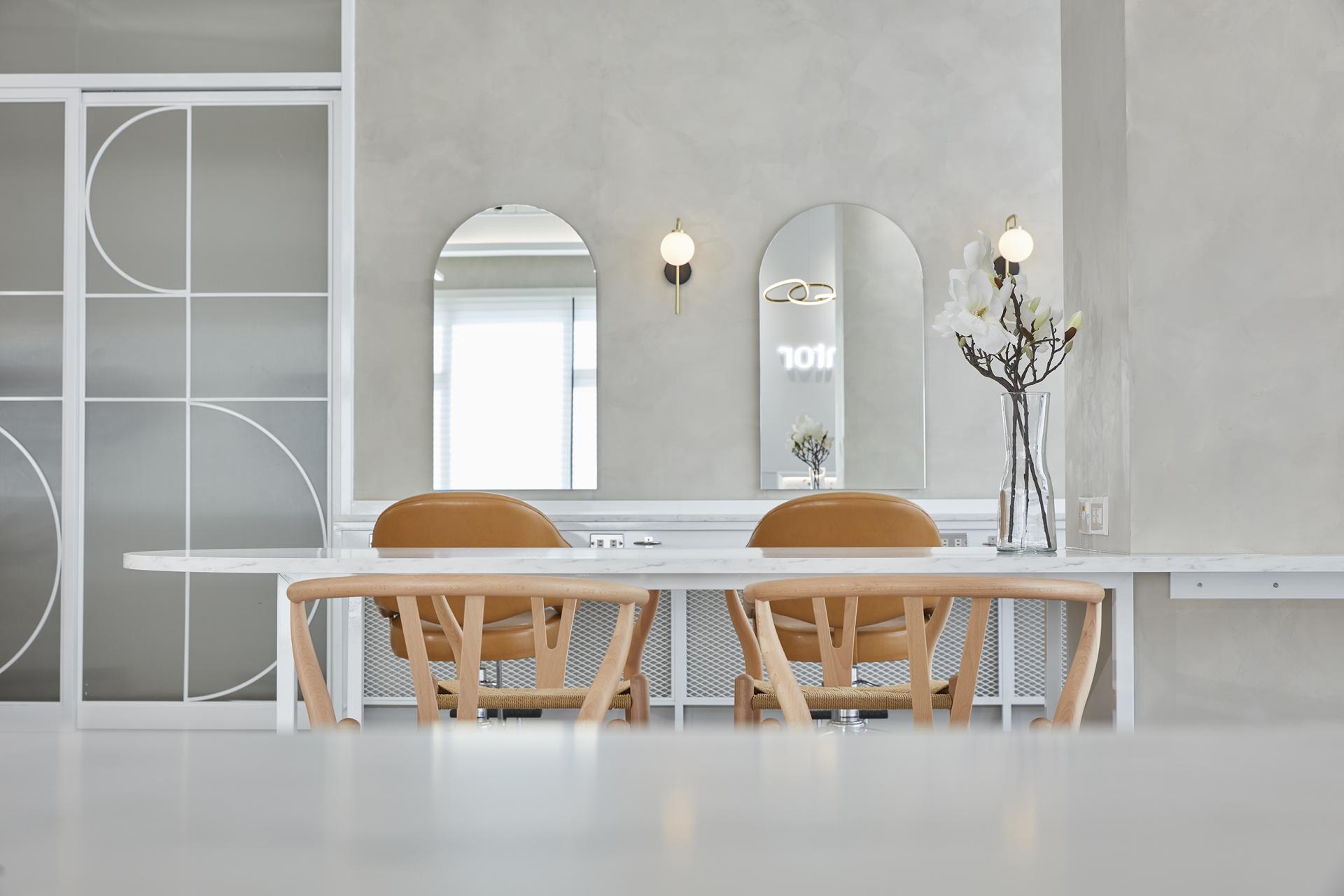 London Design Awards Winner - Silky Glow