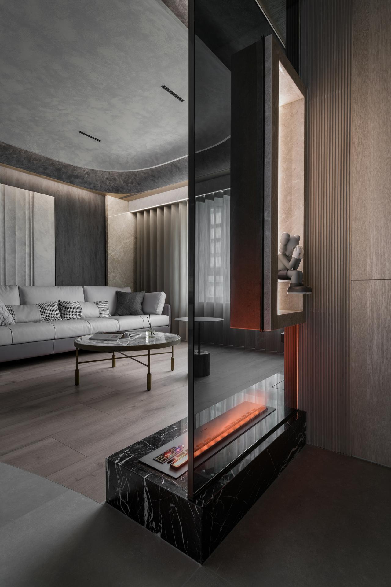 London Design Awards Winner - Inked Side