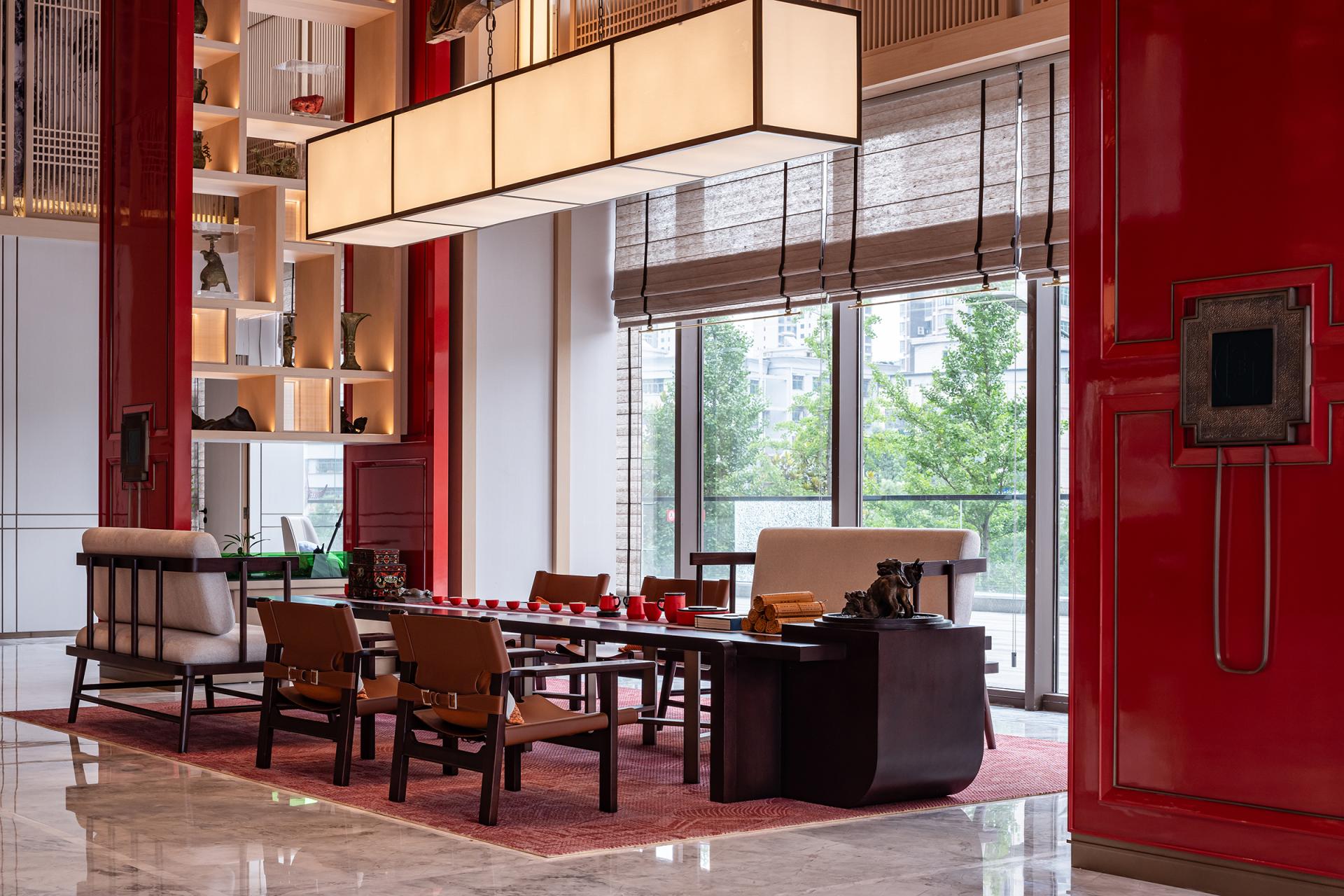 London Design Awards Winner - Fame Hotel
