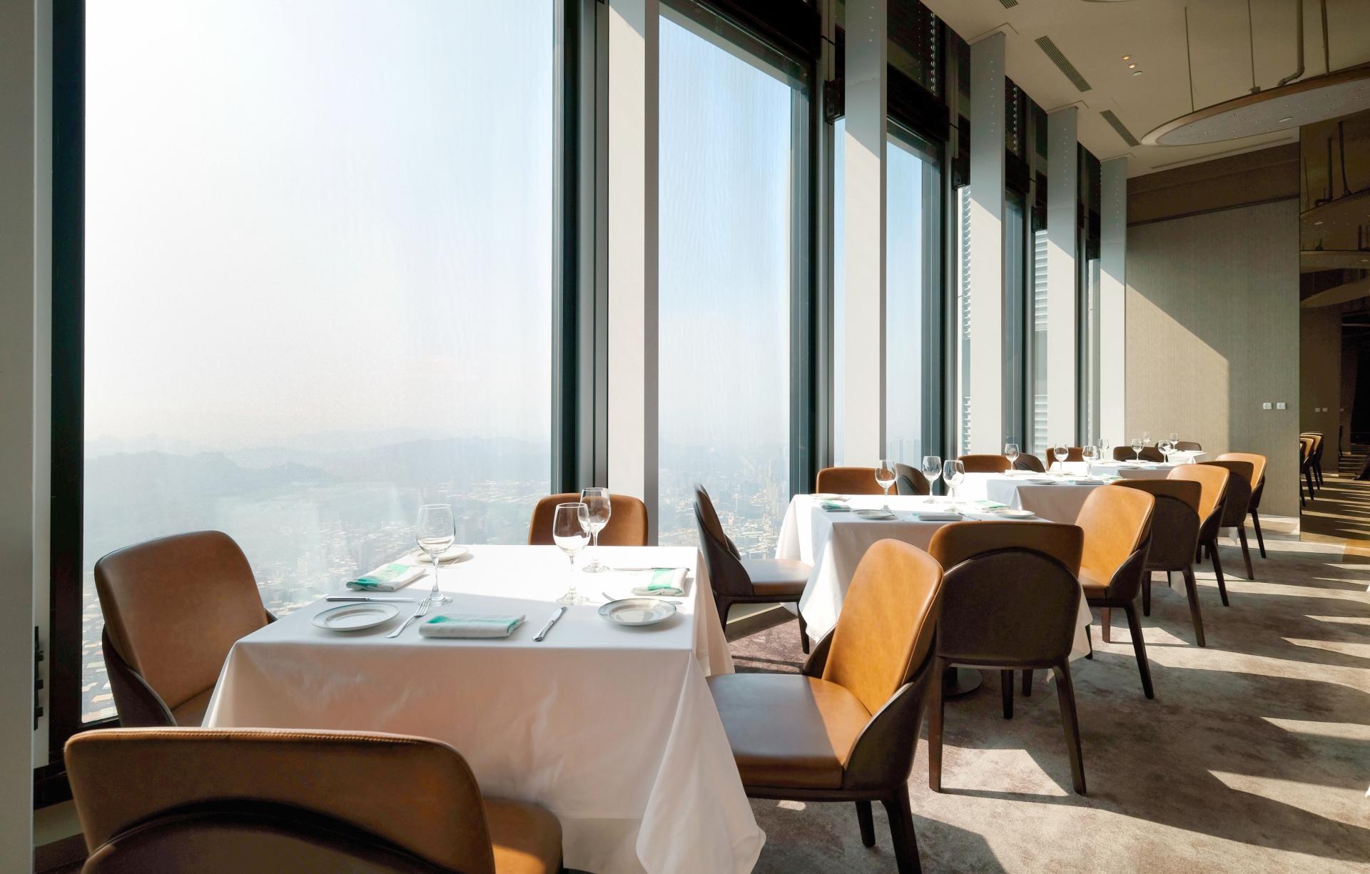 London Design Awards Winner - Smith and Wollensky Steakhouse, Taipei