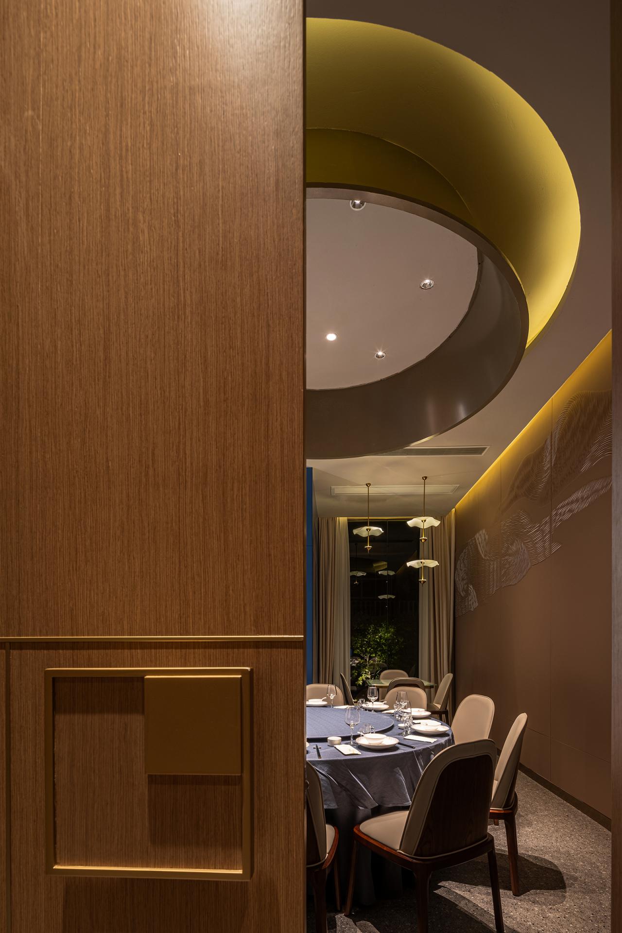 London Design Awards Winner - Fong Moon Ting Cantonese Restaurant
