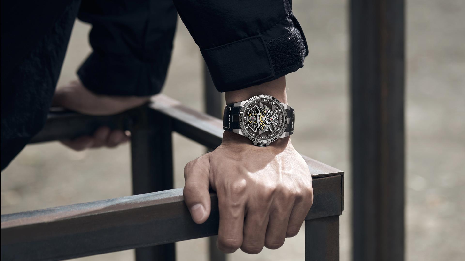 London Design Awards Winner - The Wandering Earth Watch Series 