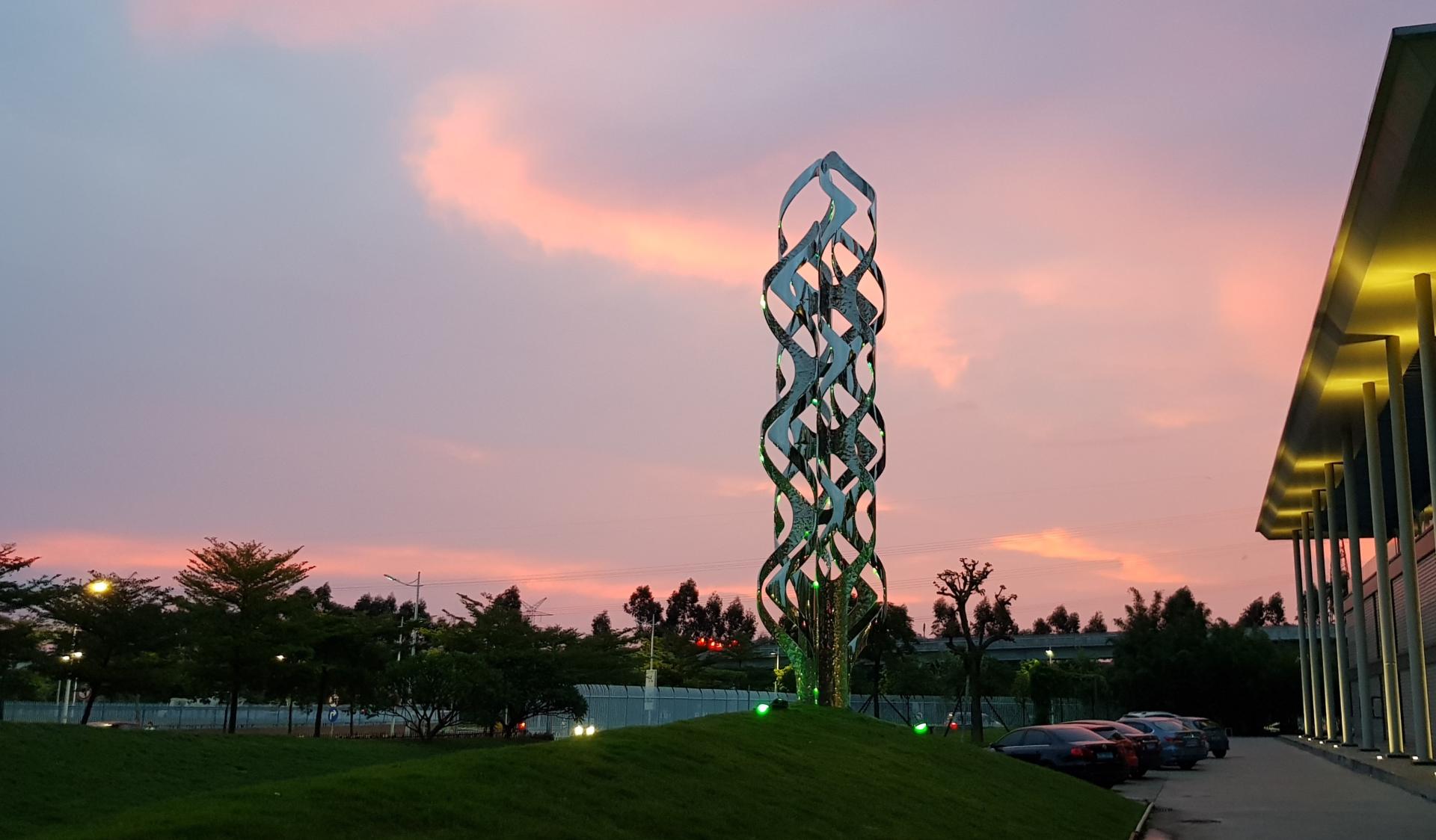 London Design Awards Winner - Infinite Bloom
