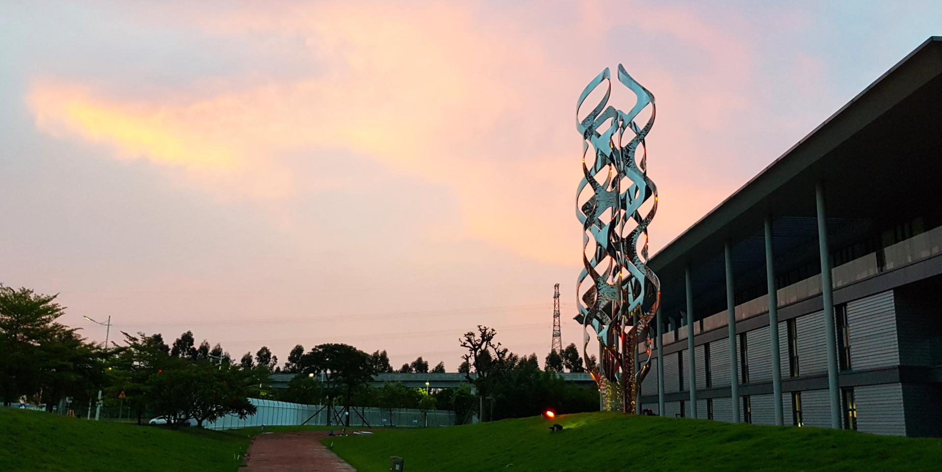 London Design Awards Winner - Infinite Bloom