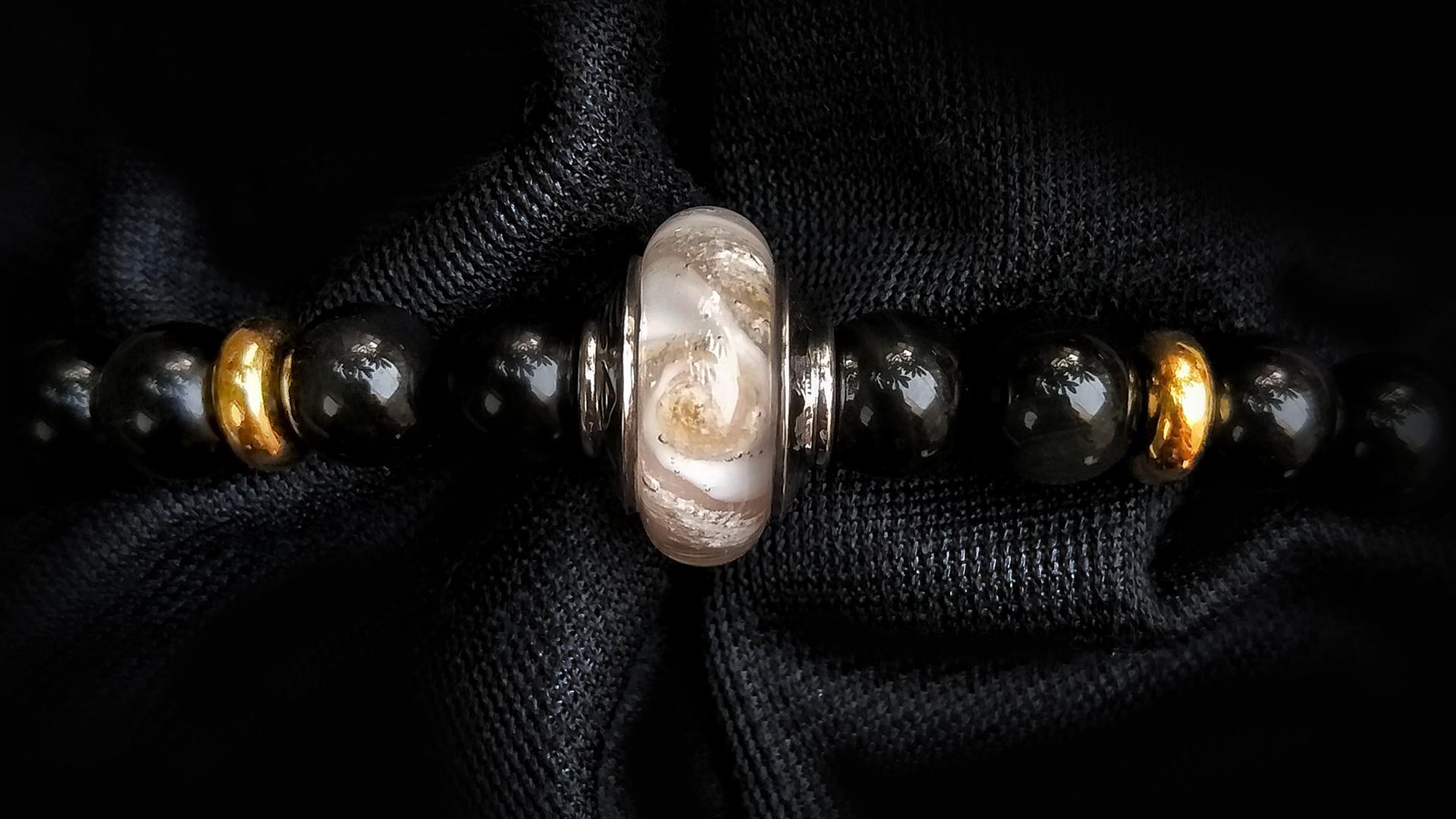 London Design Awards Winner - Nebula glass bead of ash