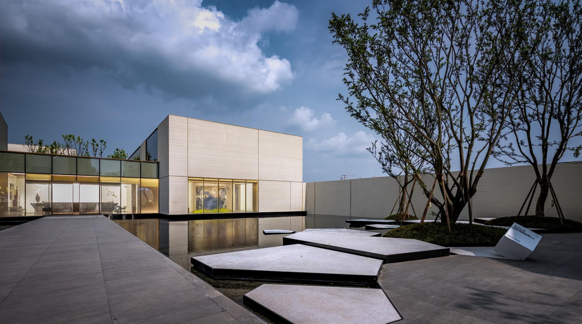 London Design Awards Winner -  Qianjiang Yinyue Gallery of Blank Living