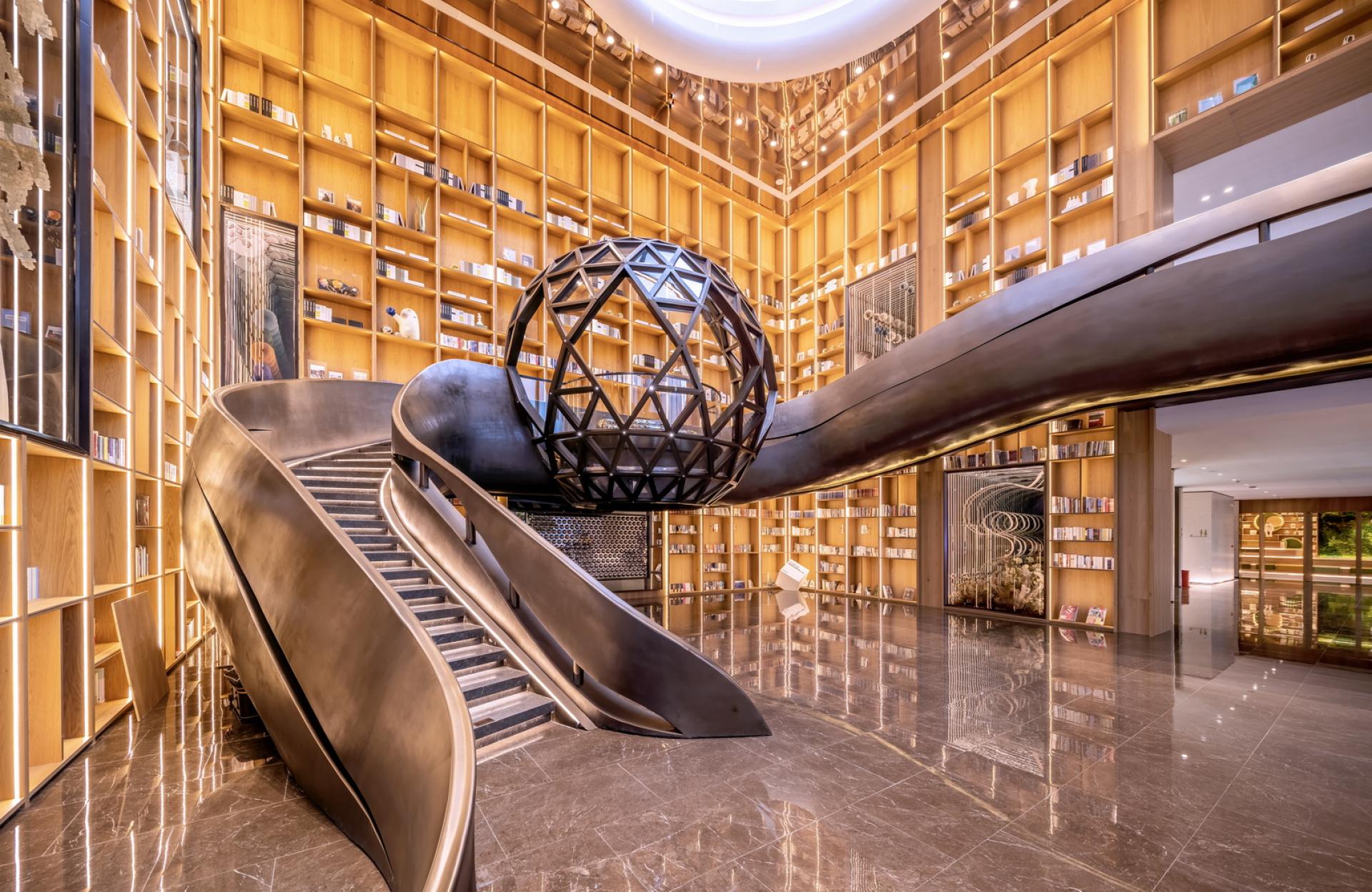 London Design Awards Winner -  Qianjiang Yinyue Gallery of Blank Living