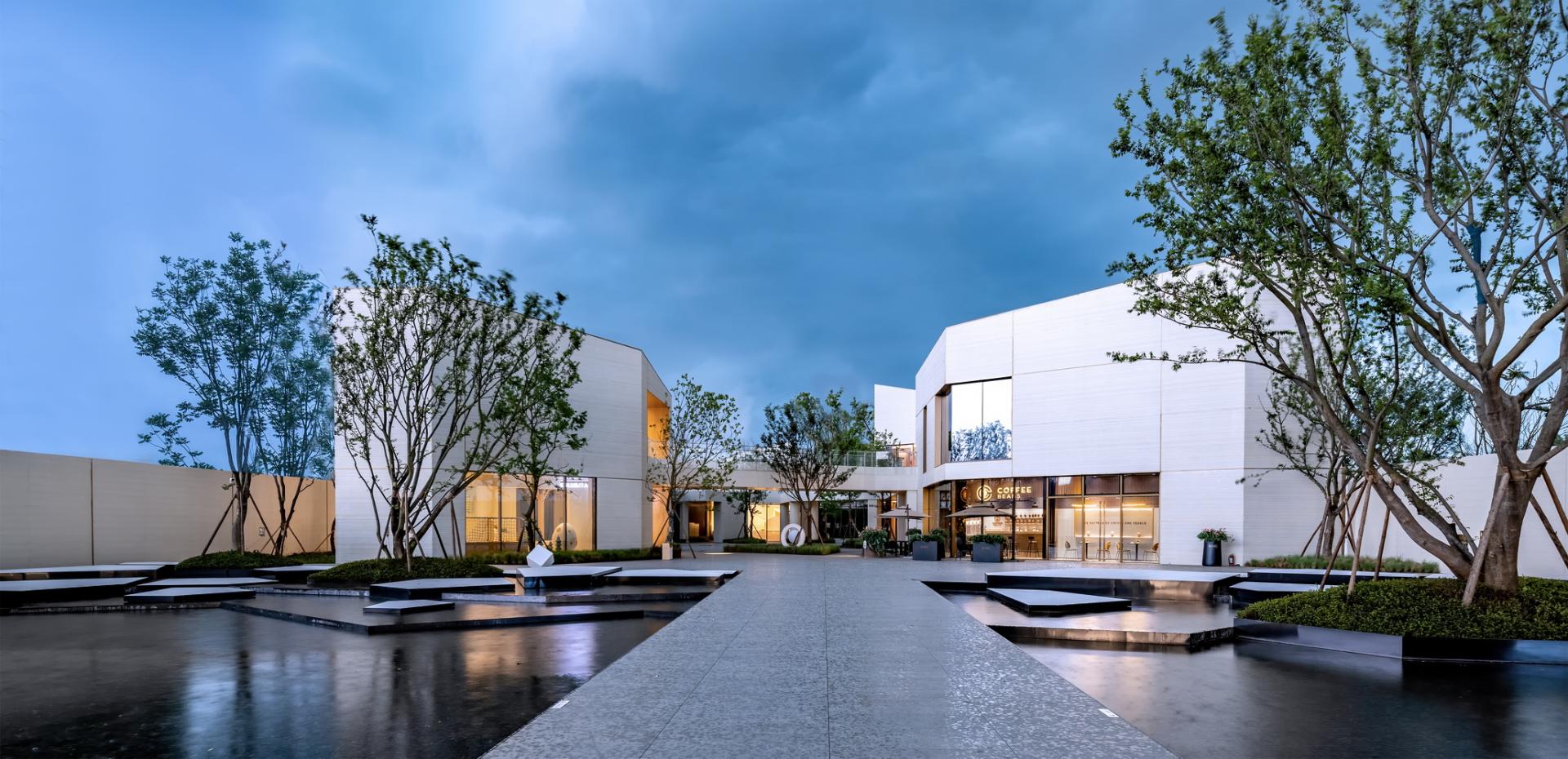 London Design Awards Winner -  Qianjiang Yinyue Gallery of Blank Living