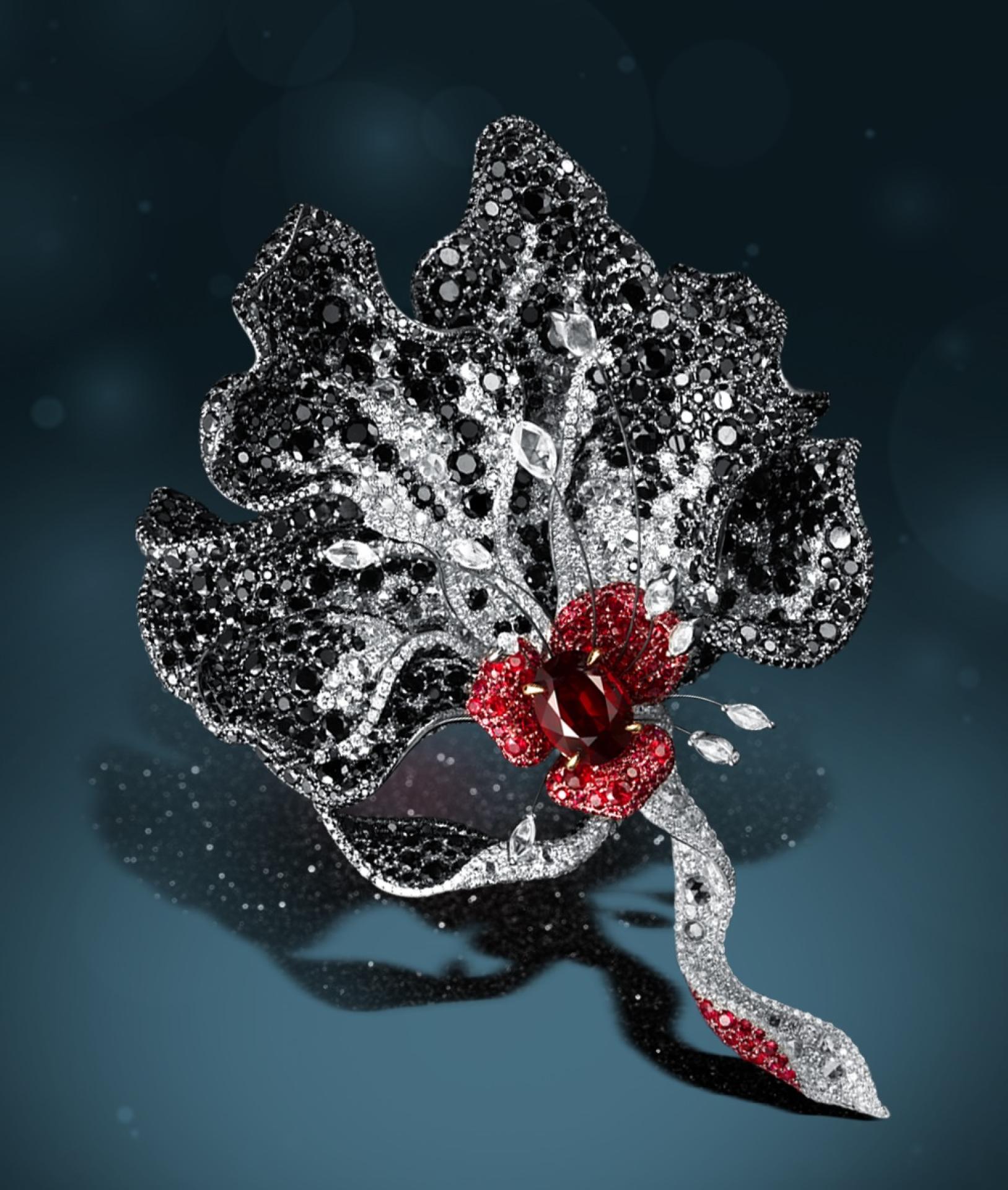 London Design Awards Winner - Black Rose brooch