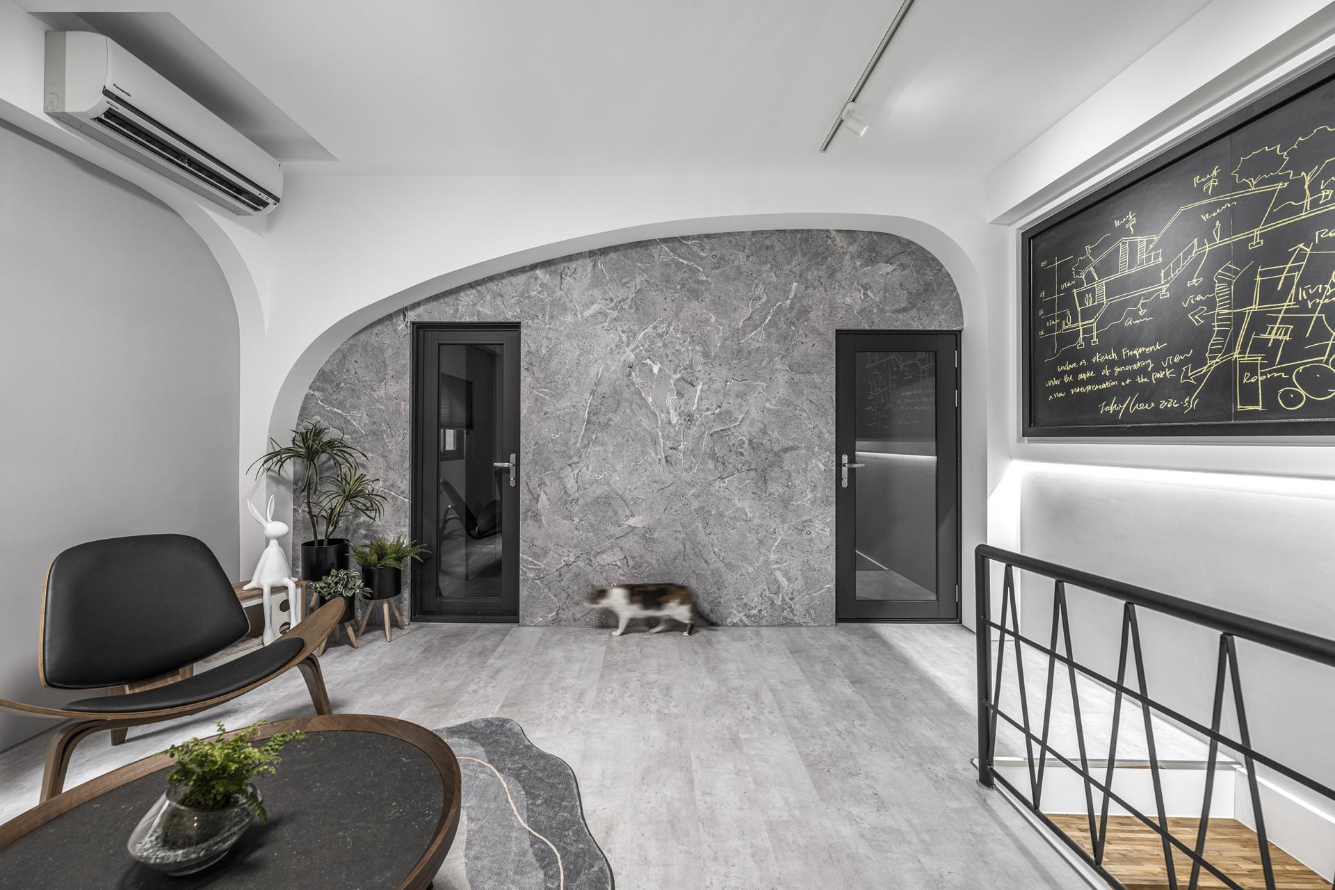London Design Awards Winner - The Beauty of the Orient: Grey Modern Design Studio