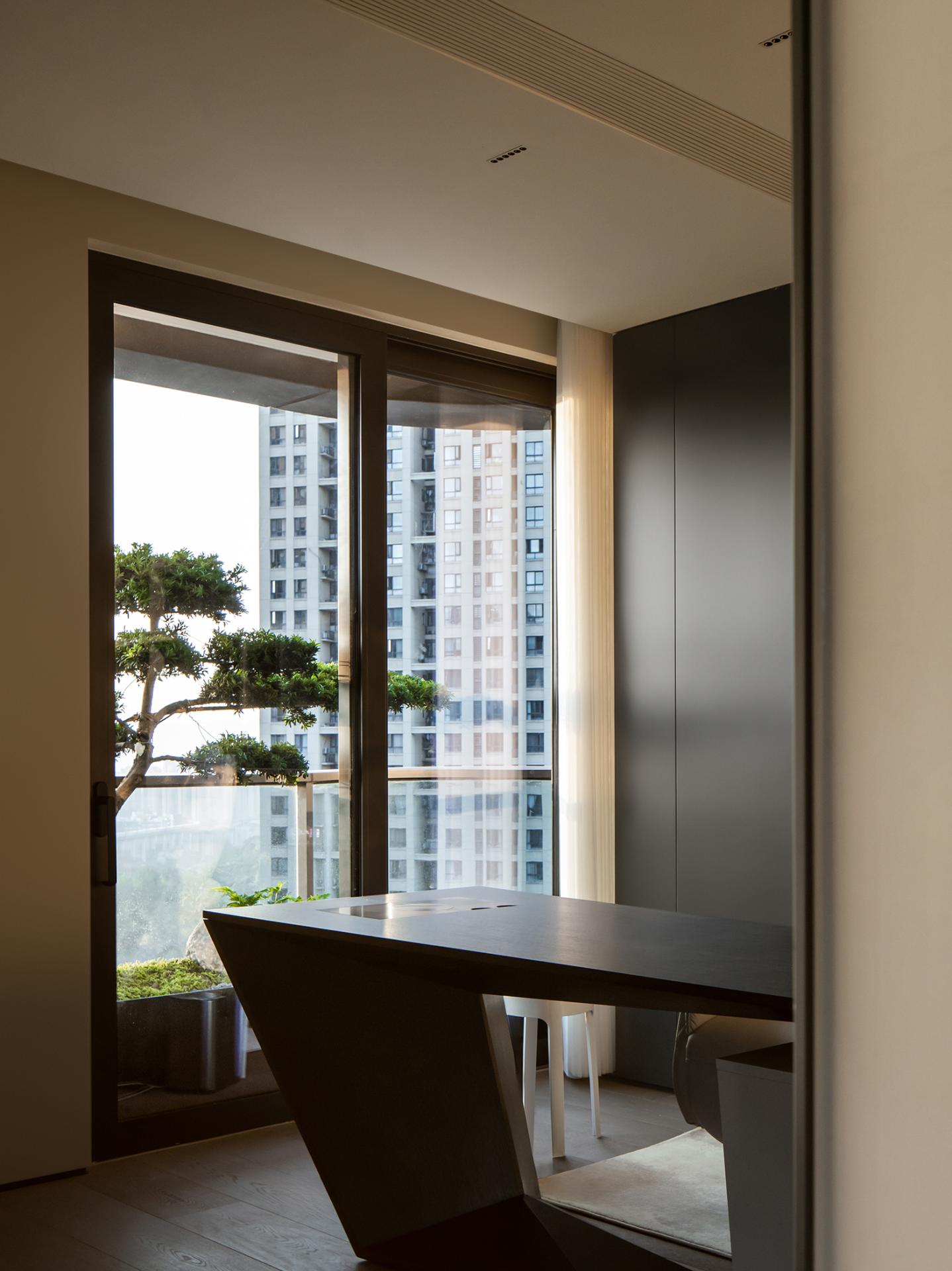 London Design Awards Winner - Longhu Shunshan Mansion