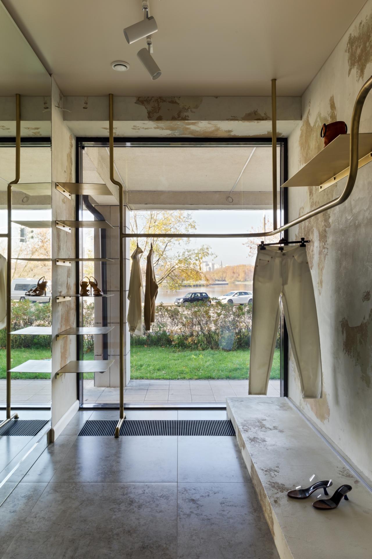 London Design Awards Winner - Spot 2.55