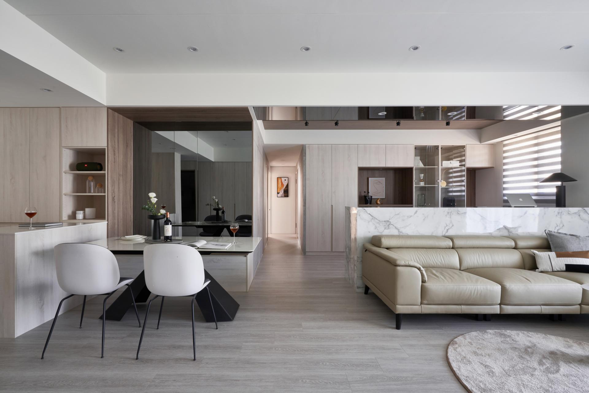 London Design Awards Winner - Bathed in wood accents