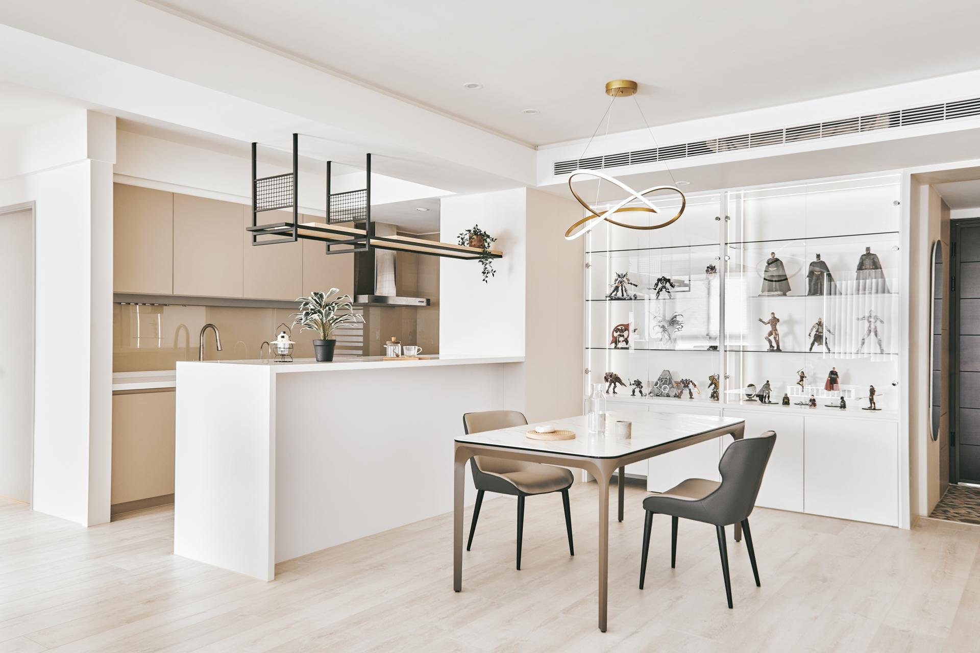 London Design Awards Winner - Mellow white interior