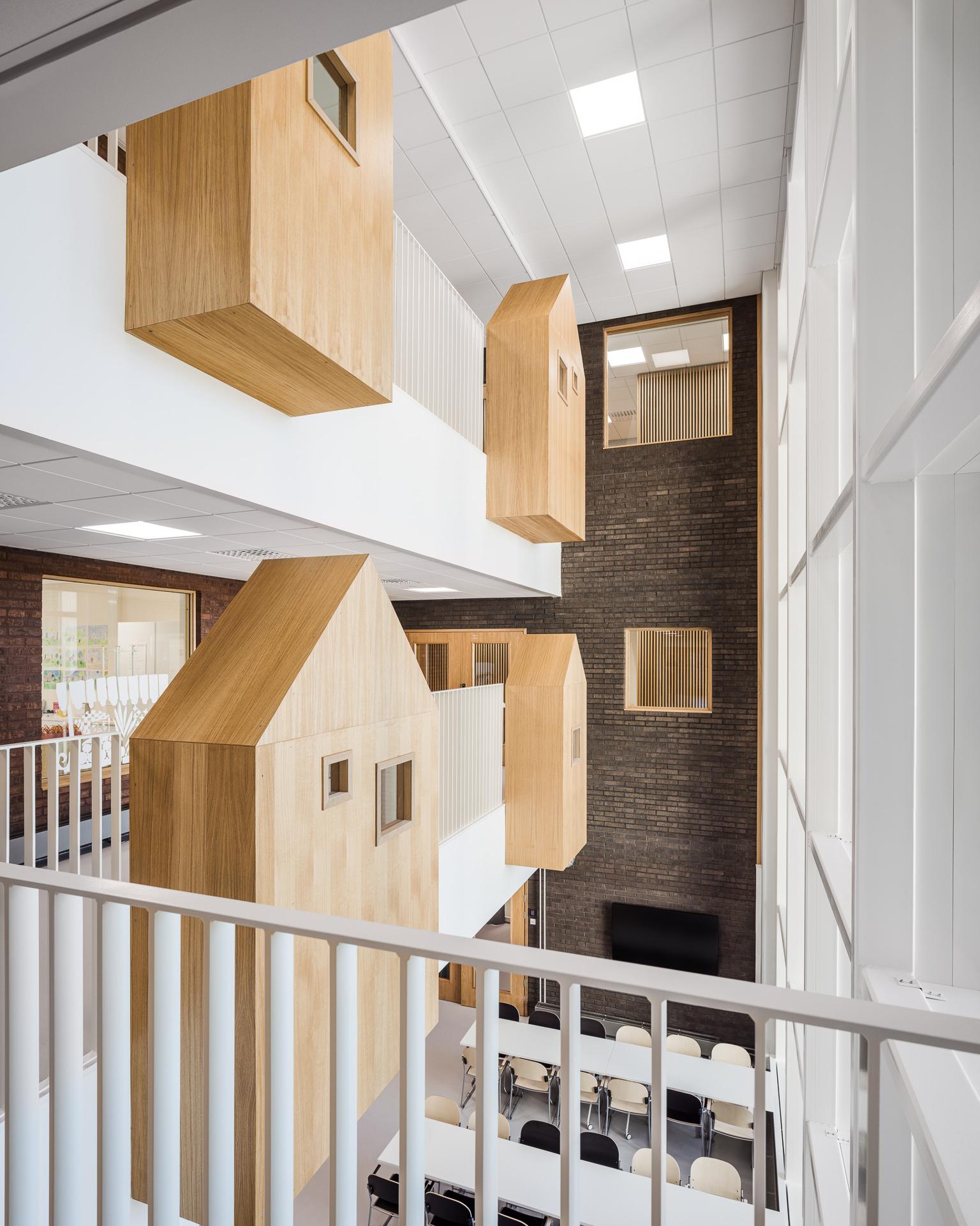 London Design Awards Winner - Akvarelli, School and Kindergarten